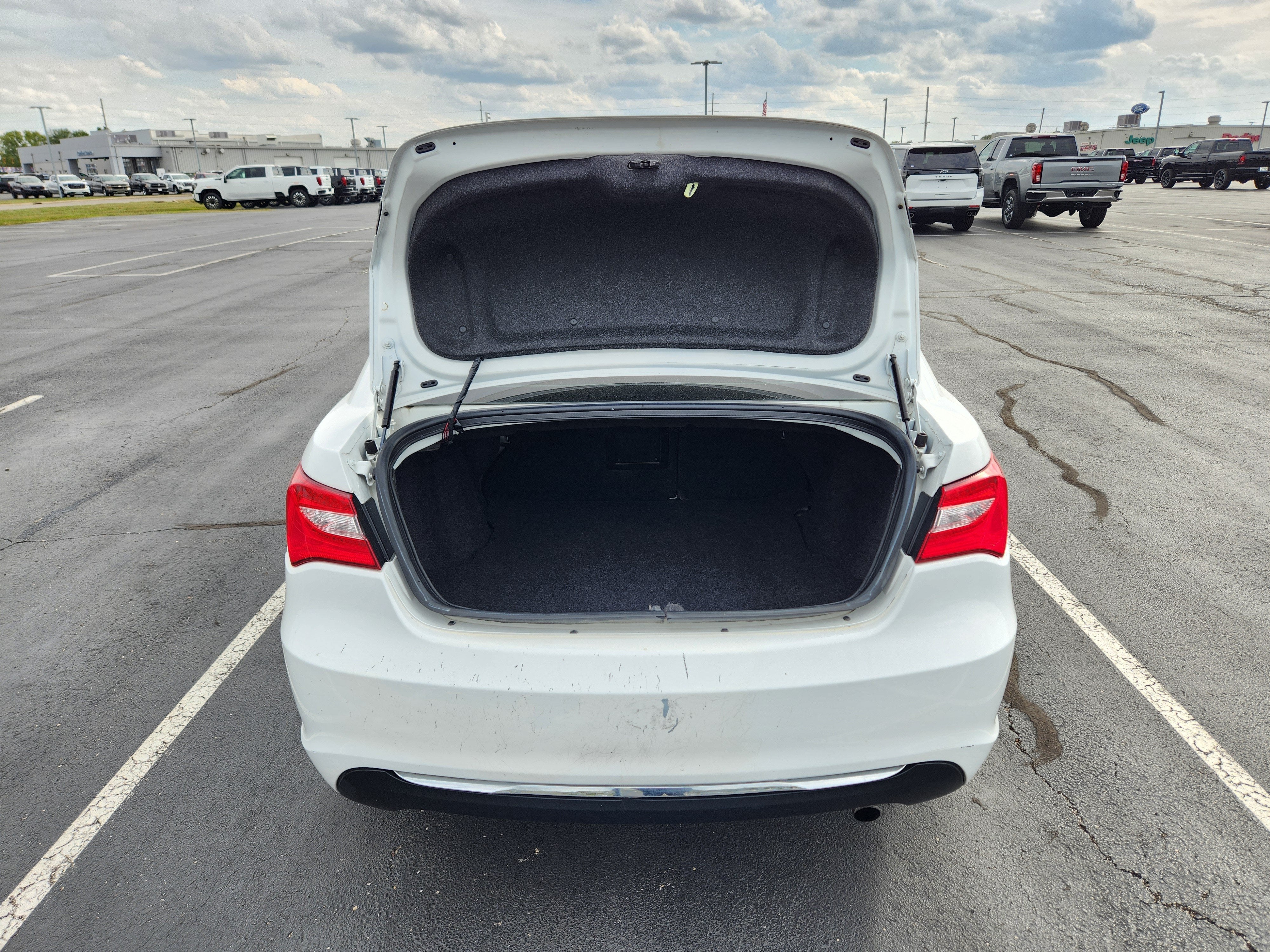 2014 Chrysler 200 LX