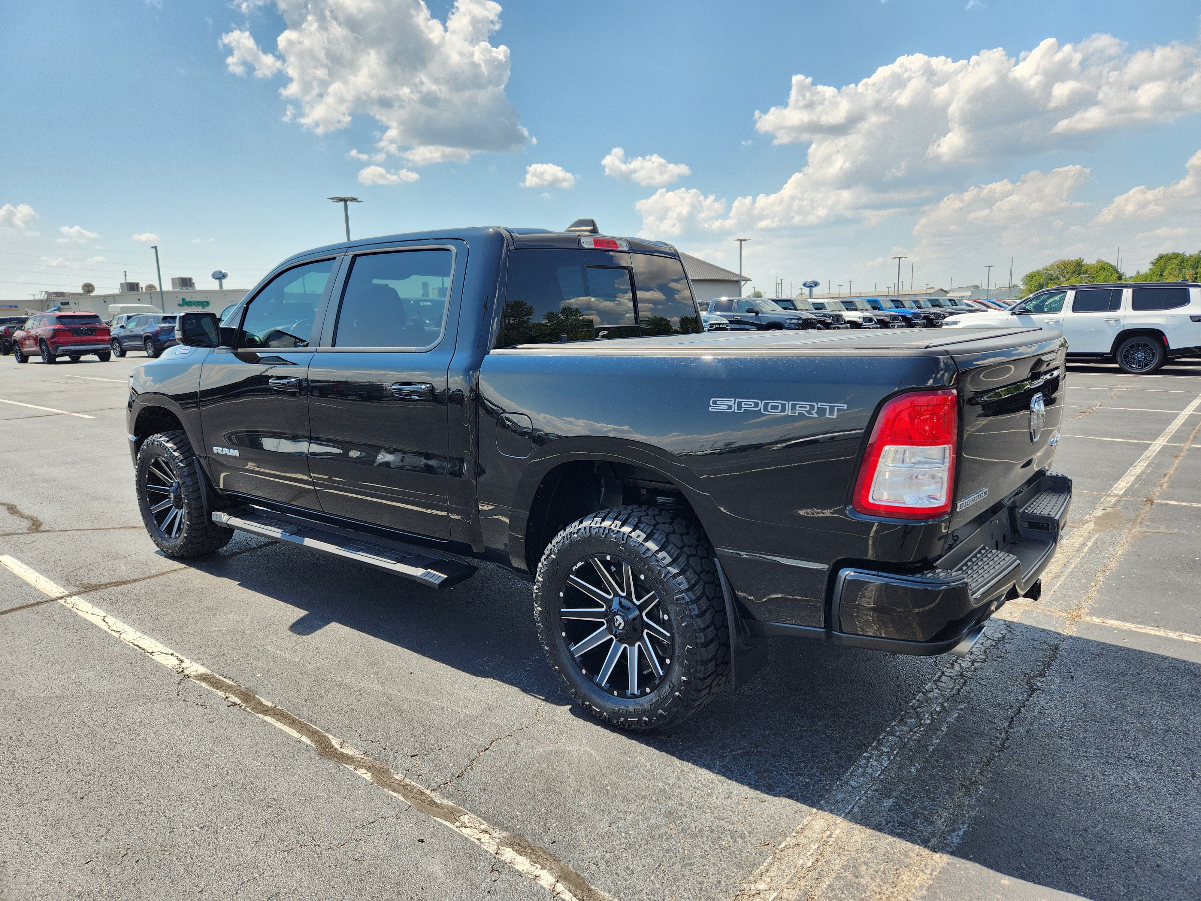 2023 RAM 1500 Big Horn Crew Cab 4x4 5'7" Box