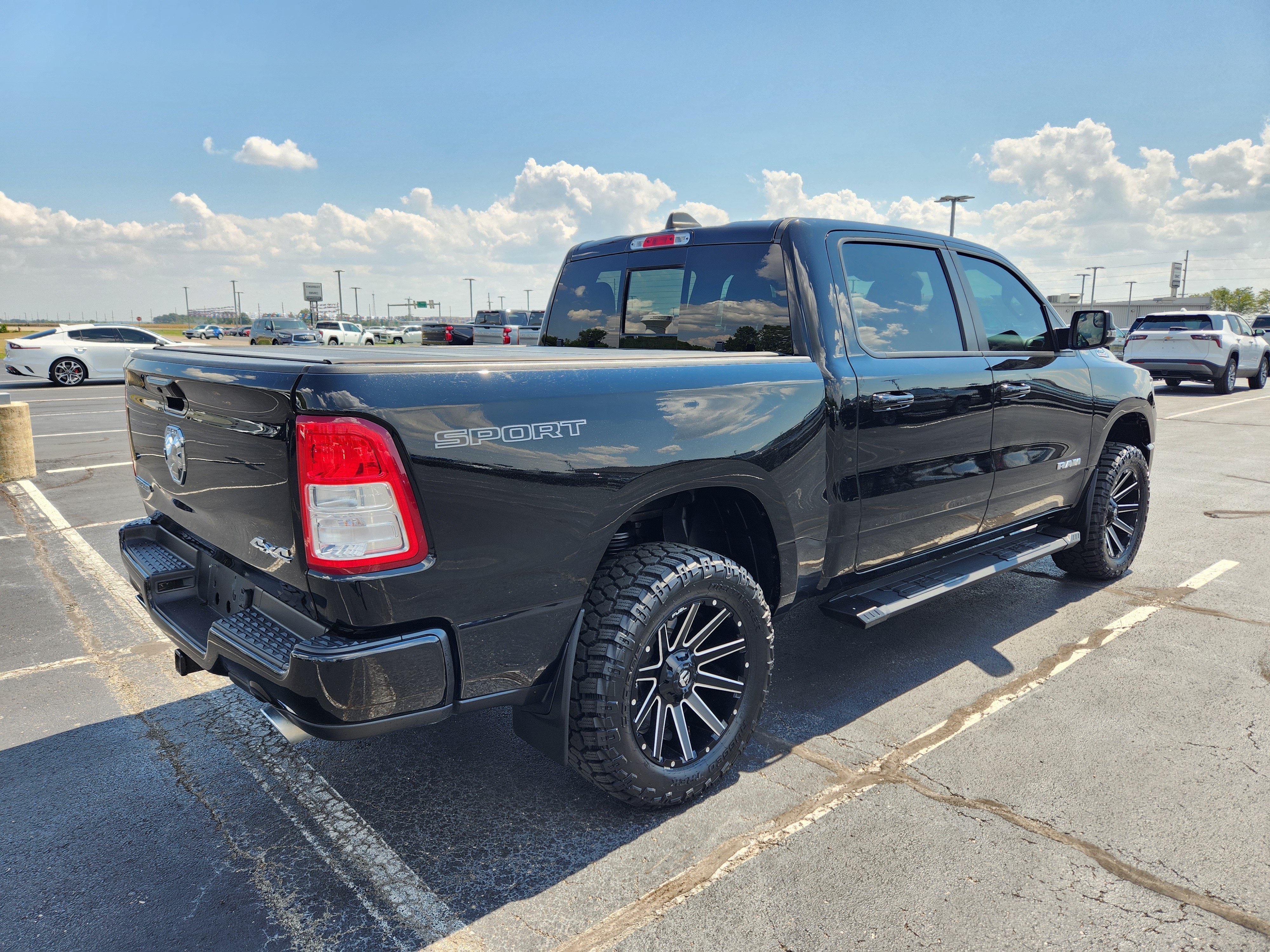 2023 RAM 1500 Big Horn Crew Cab 4x4 5'7" Box