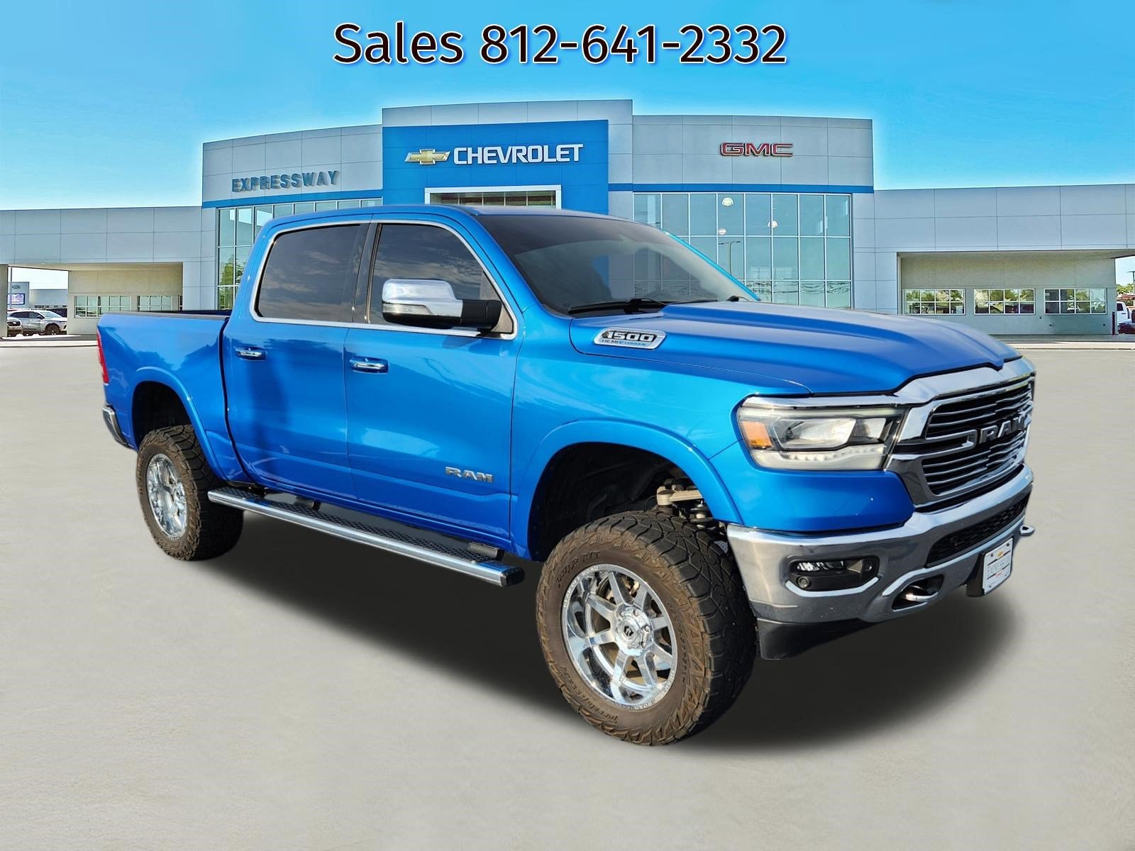 2022 RAM 1500 Laramie Crew Cab 4x4 5'7" Box