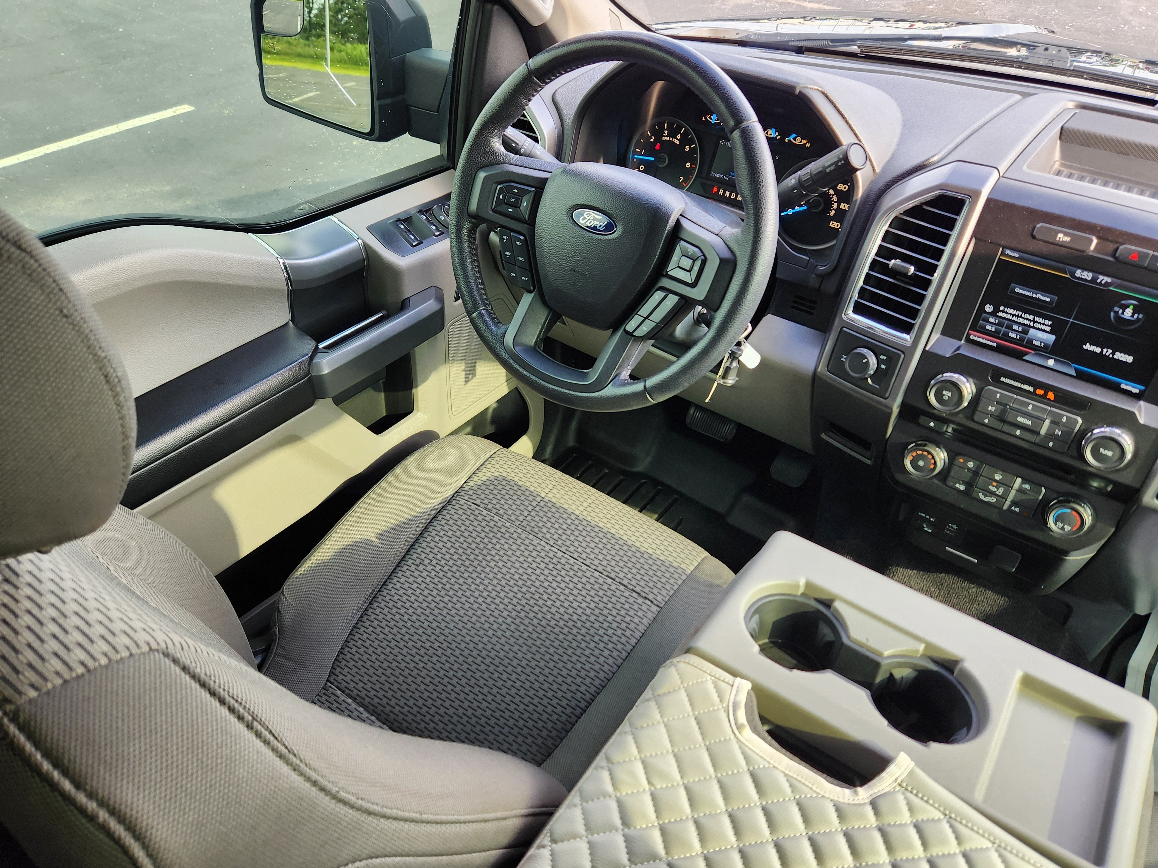 2015 Ford F-150 XLT SUPER CREW