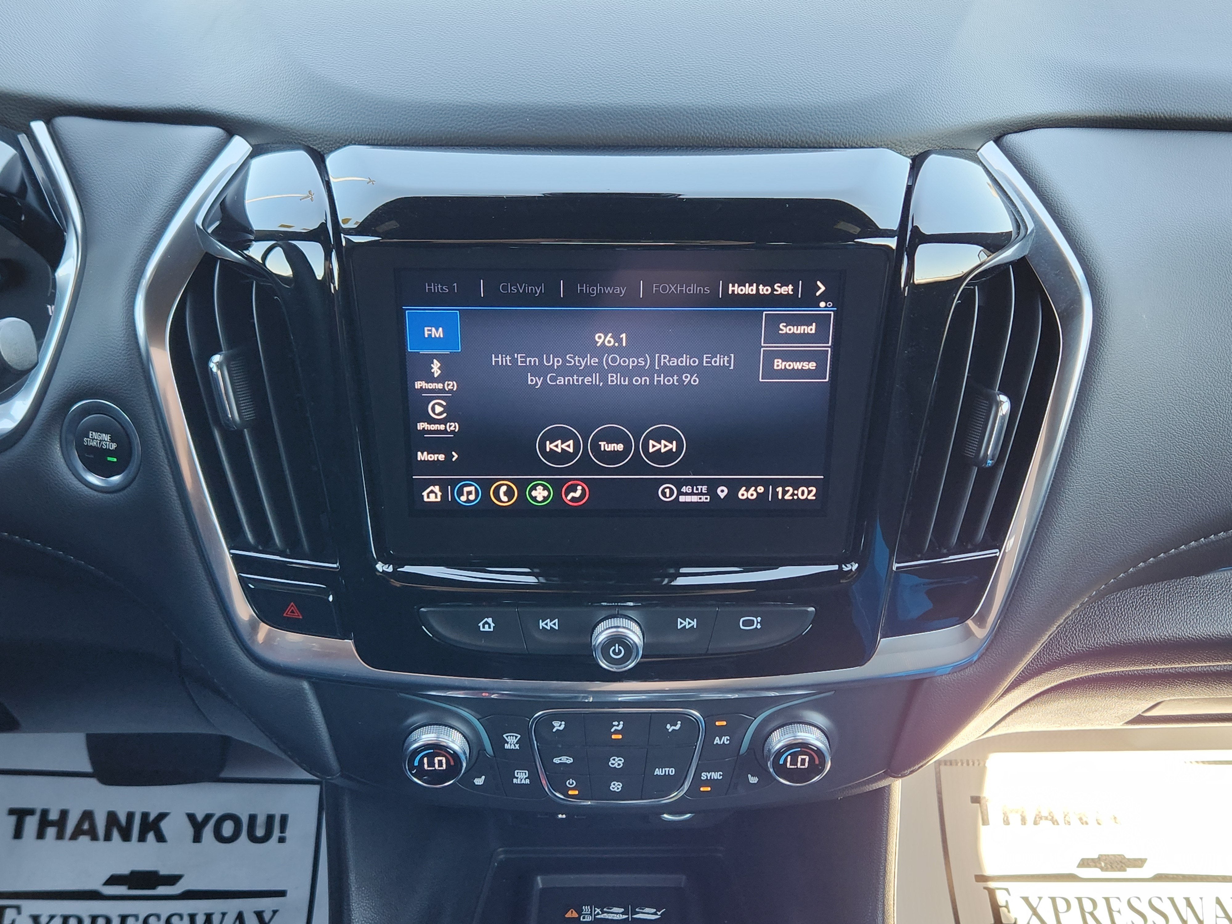 2023 Chevrolet Traverse LT Cloth