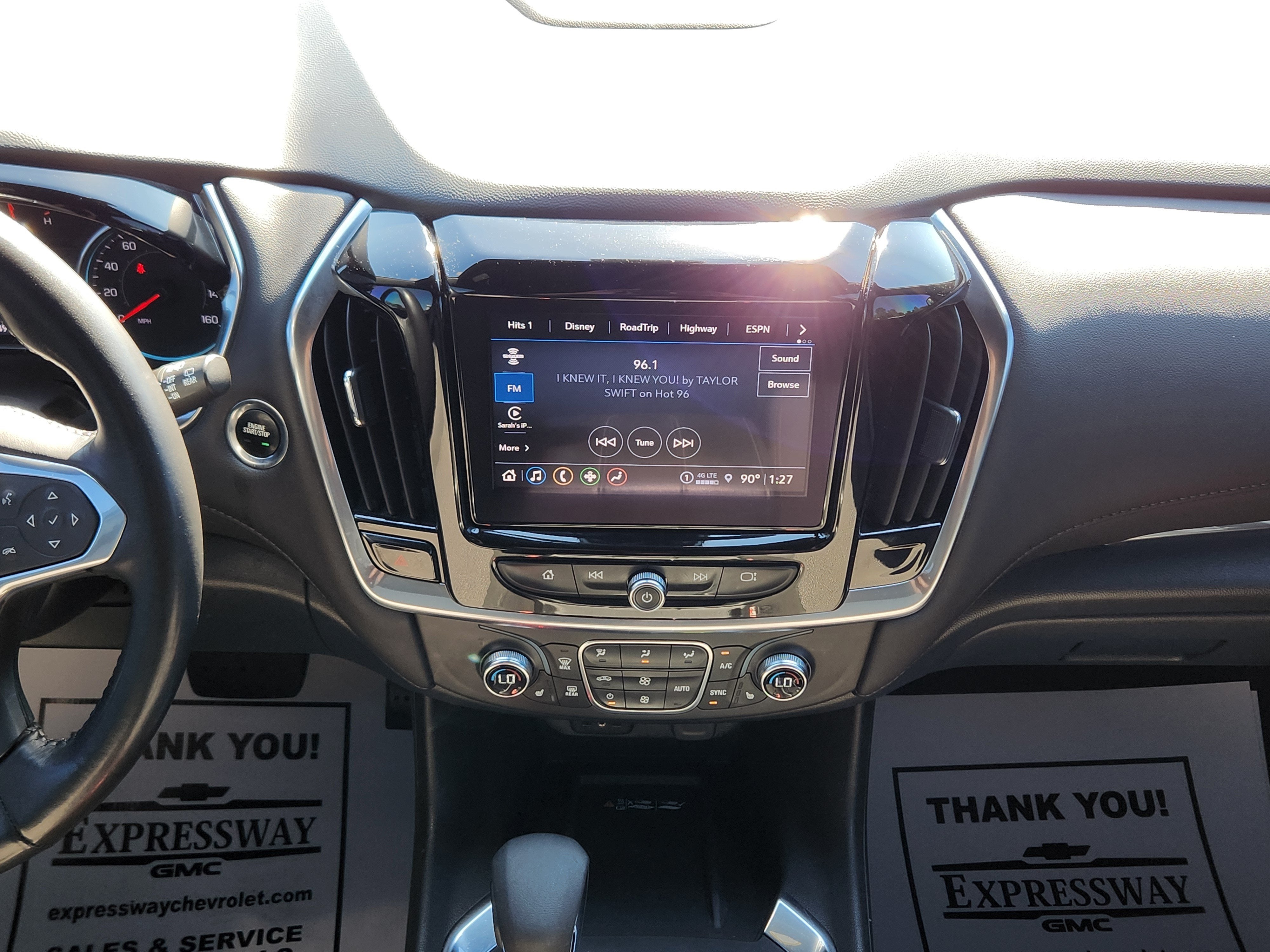 2022 Chevrolet Traverse LT Cloth