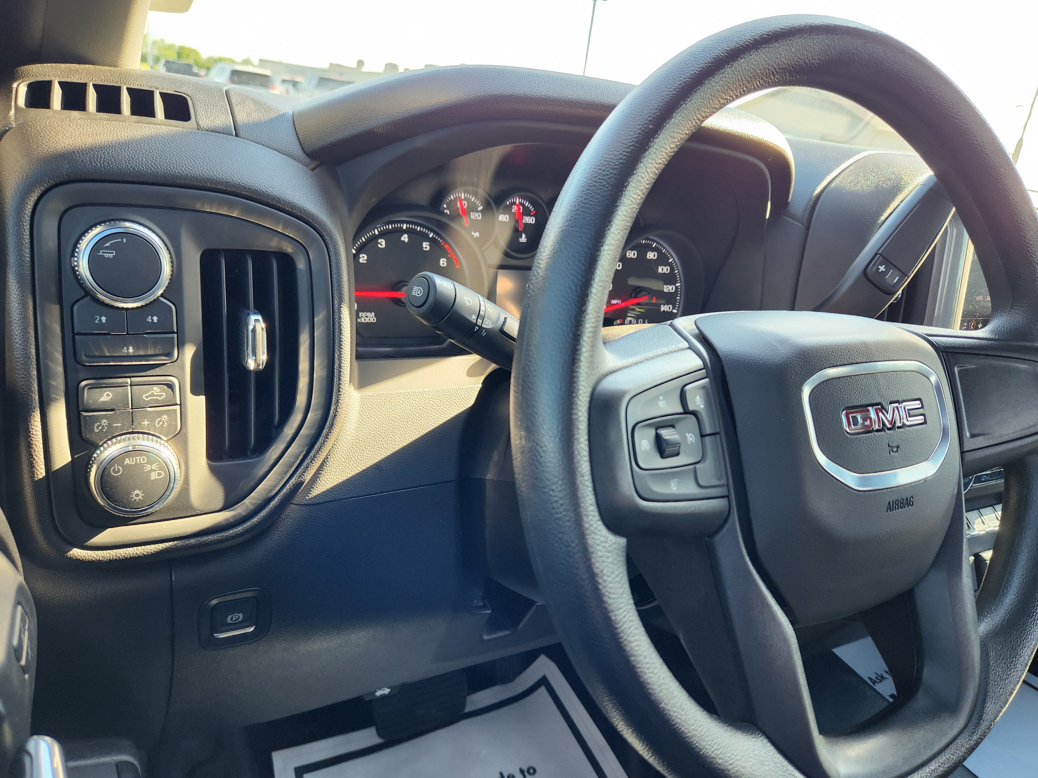 2024 GMC Sierra 2500 HD Pro
