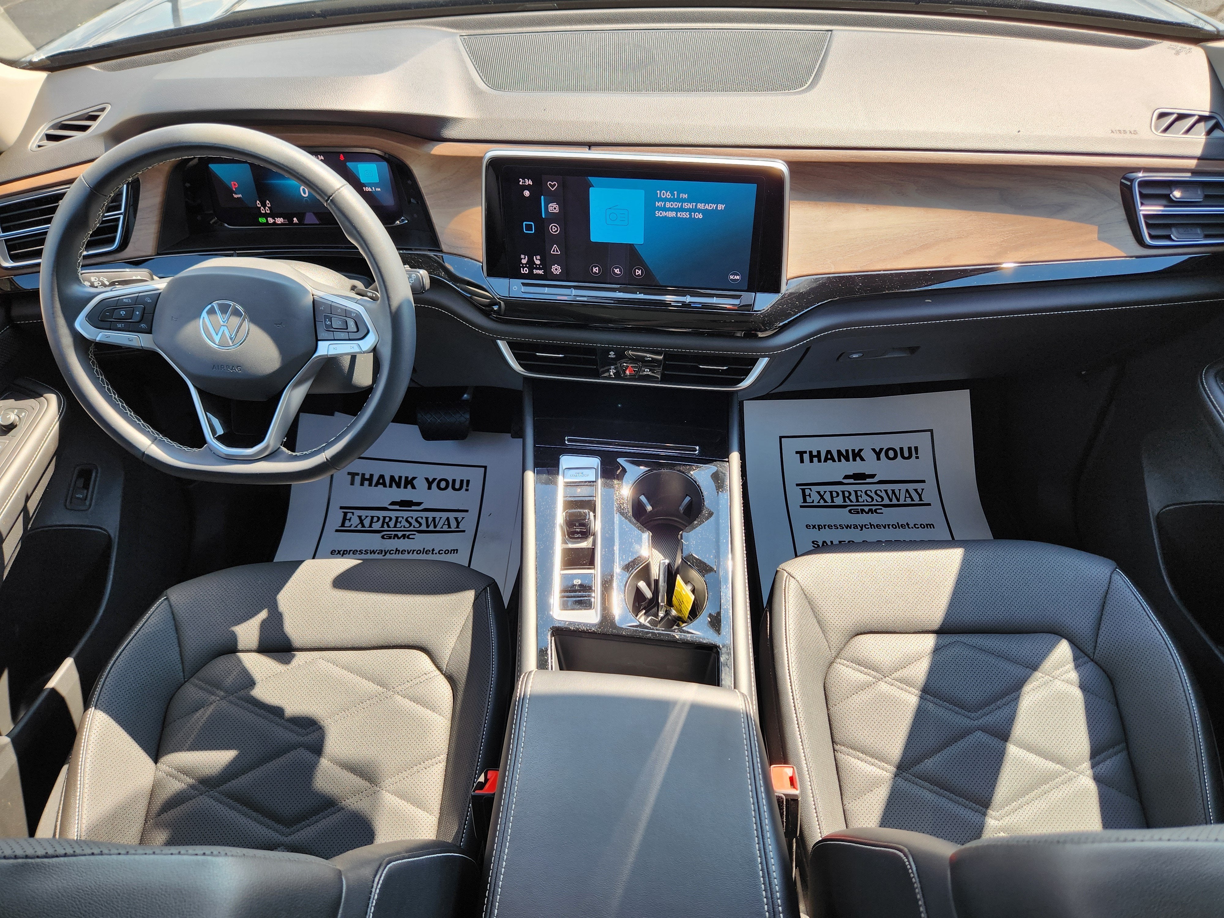 2024 Volkswagen Atlas 2.0T SE w/Technology