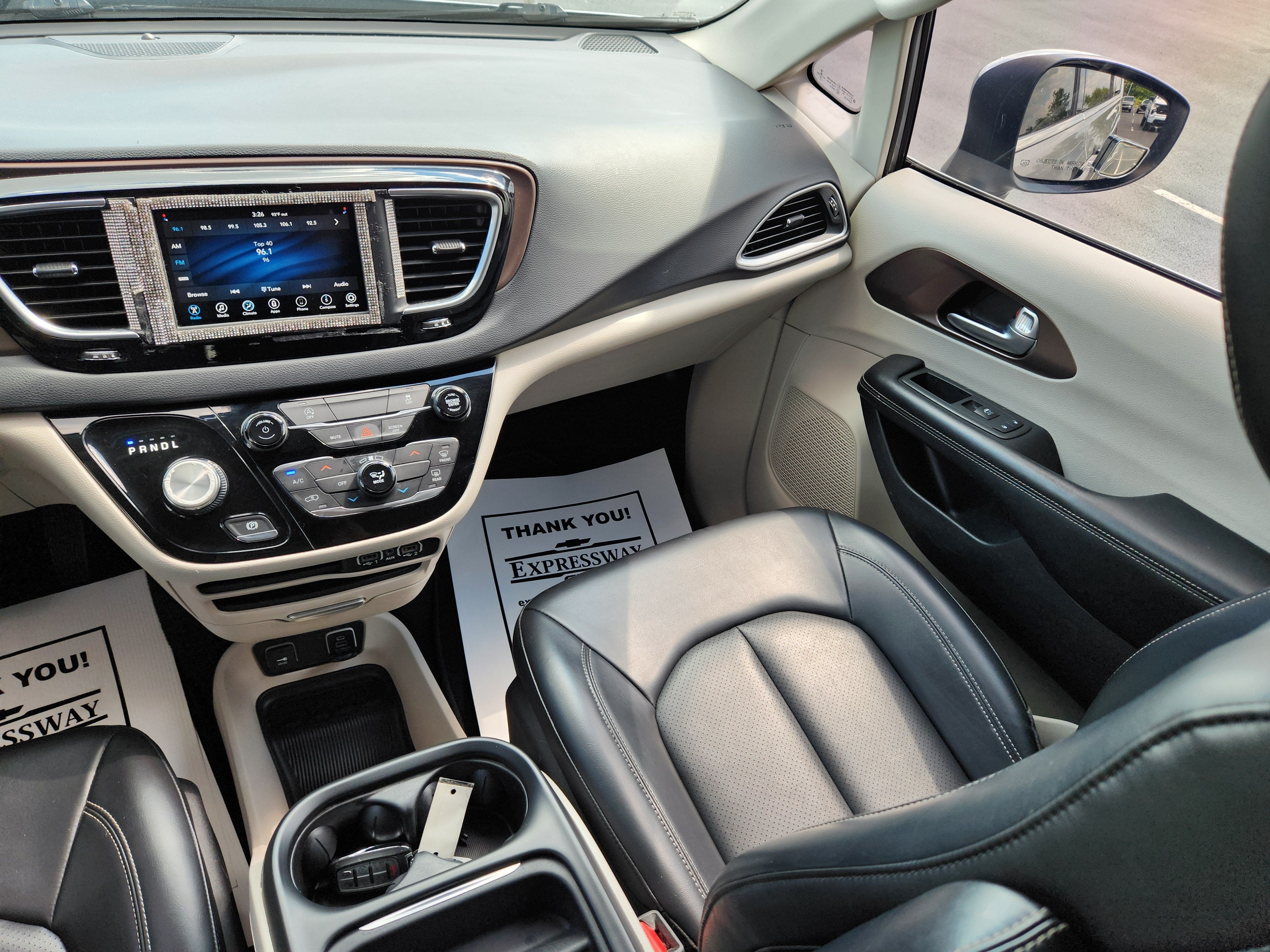 2021 Chrysler Voyager LXI