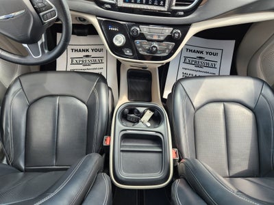 2021 Chrysler Voyager LXI