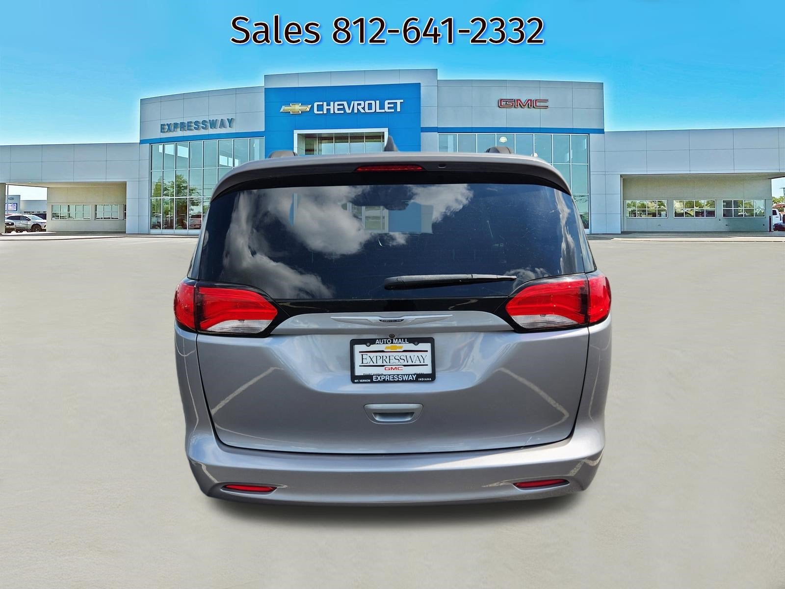 2021 Chrysler Voyager LXI