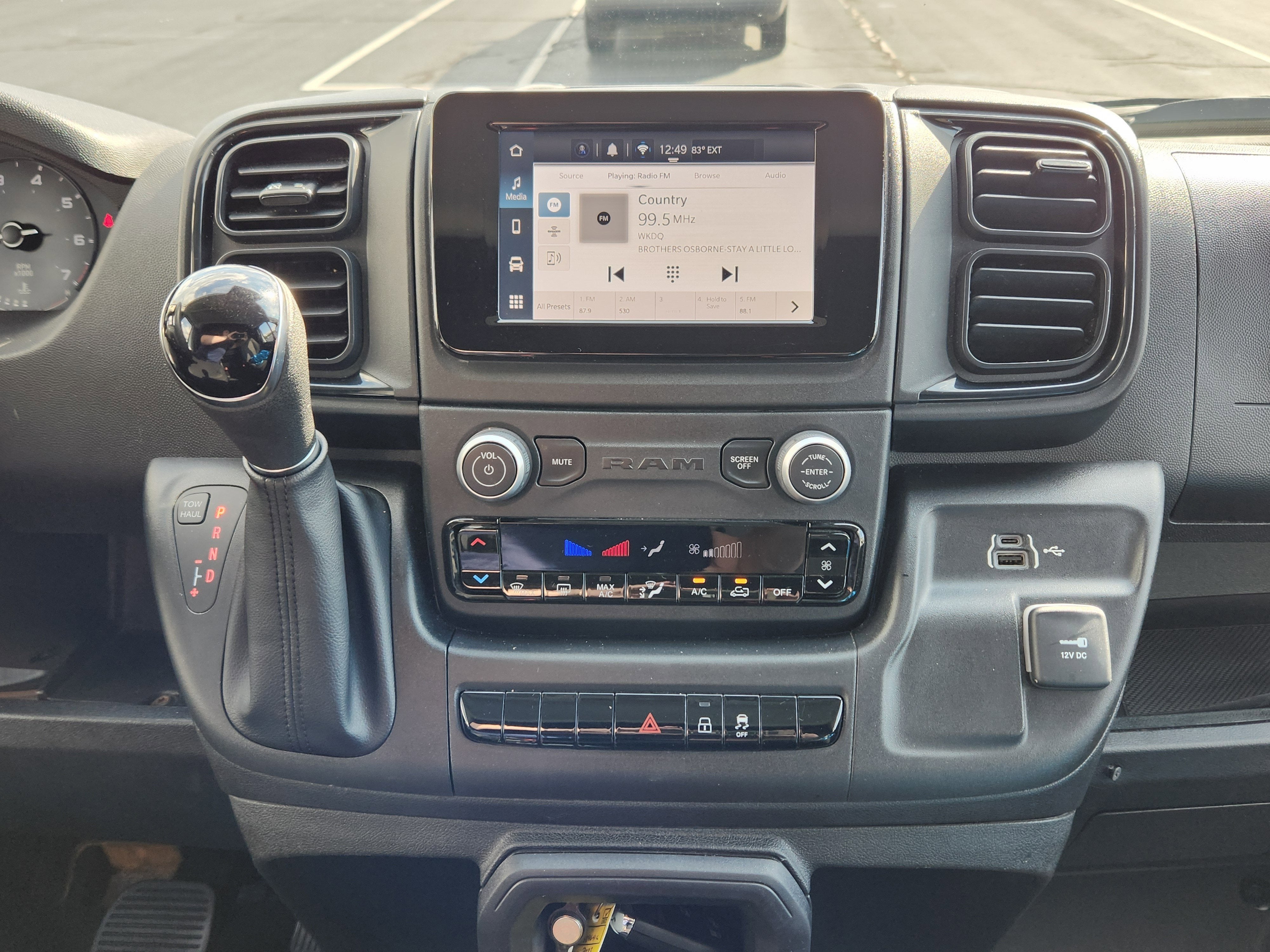 2023 RAM ProMaster 2500 11 Passenger Seating