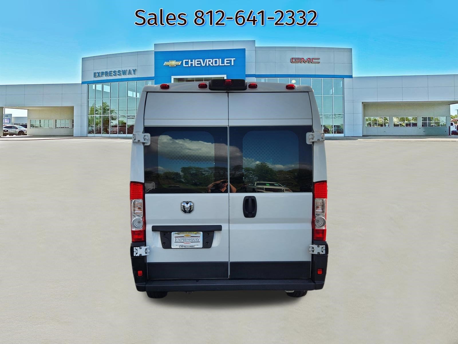 2023 RAM ProMaster 2500 11 Passenger Seating