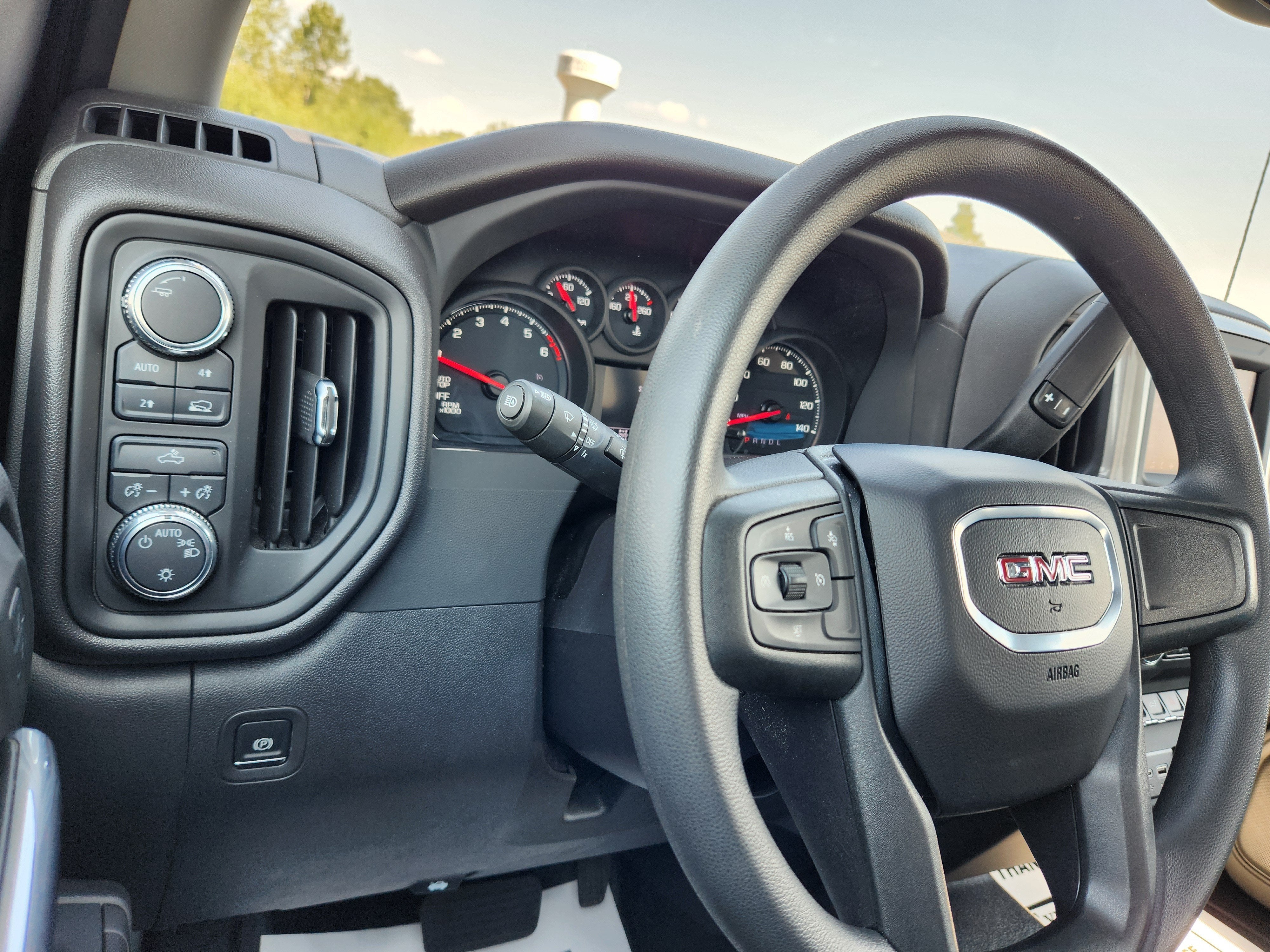 2024 GMC Sierra 1500 Pro