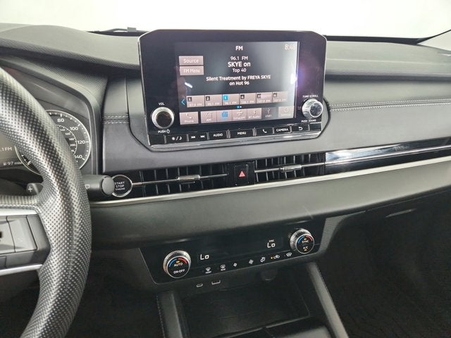 2024 Mitsubishi Outlander ES