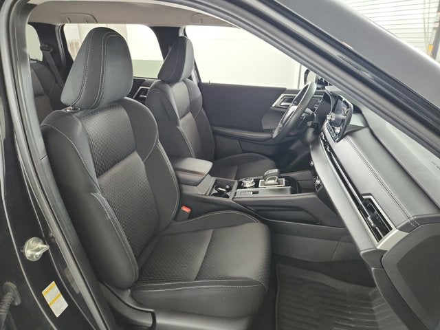 2024 Mitsubishi Outlander ES