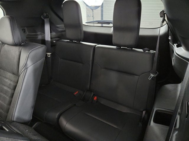 2023 Mitsubishi Outlander Base