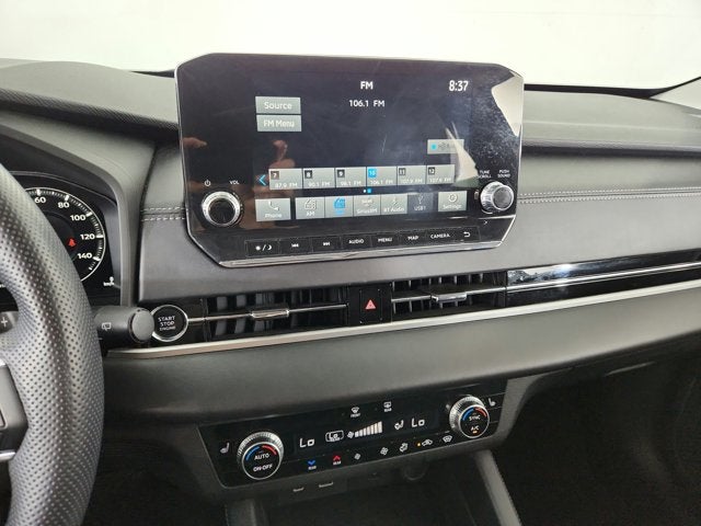 2022 Mitsubishi Outlander Base