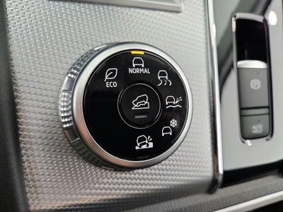 2022 Mitsubishi Outlander Base