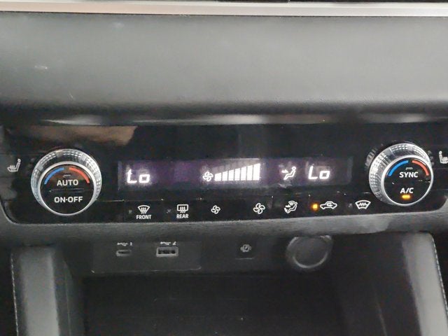 2024 Mitsubishi Outlander SE Black Edition