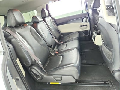 2023 Kia Carnival LX