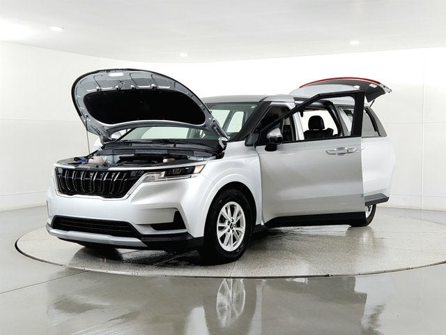 2023 Kia Carnival LX