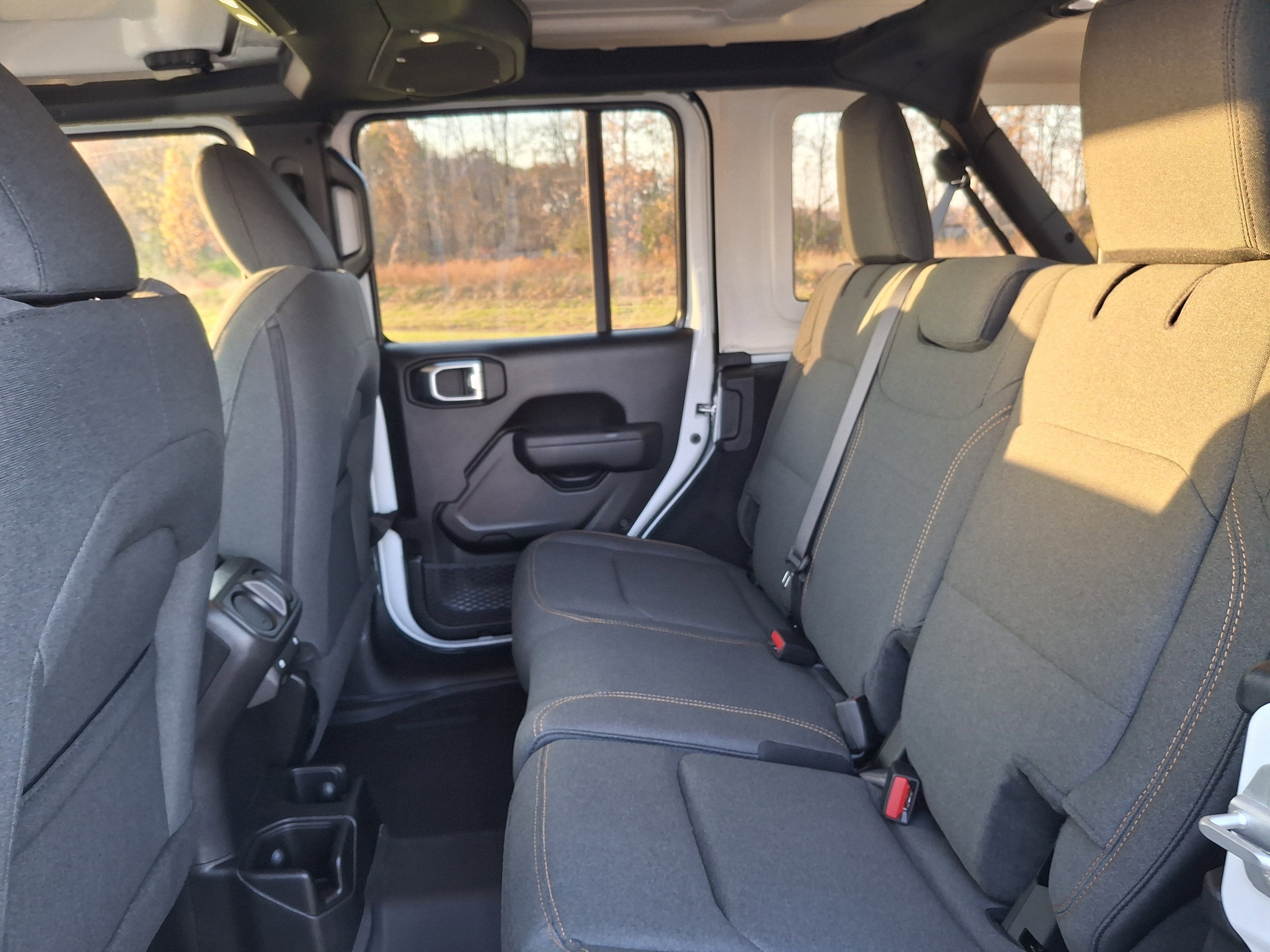 2026 Jeep 4 Dr Wrangler Sport