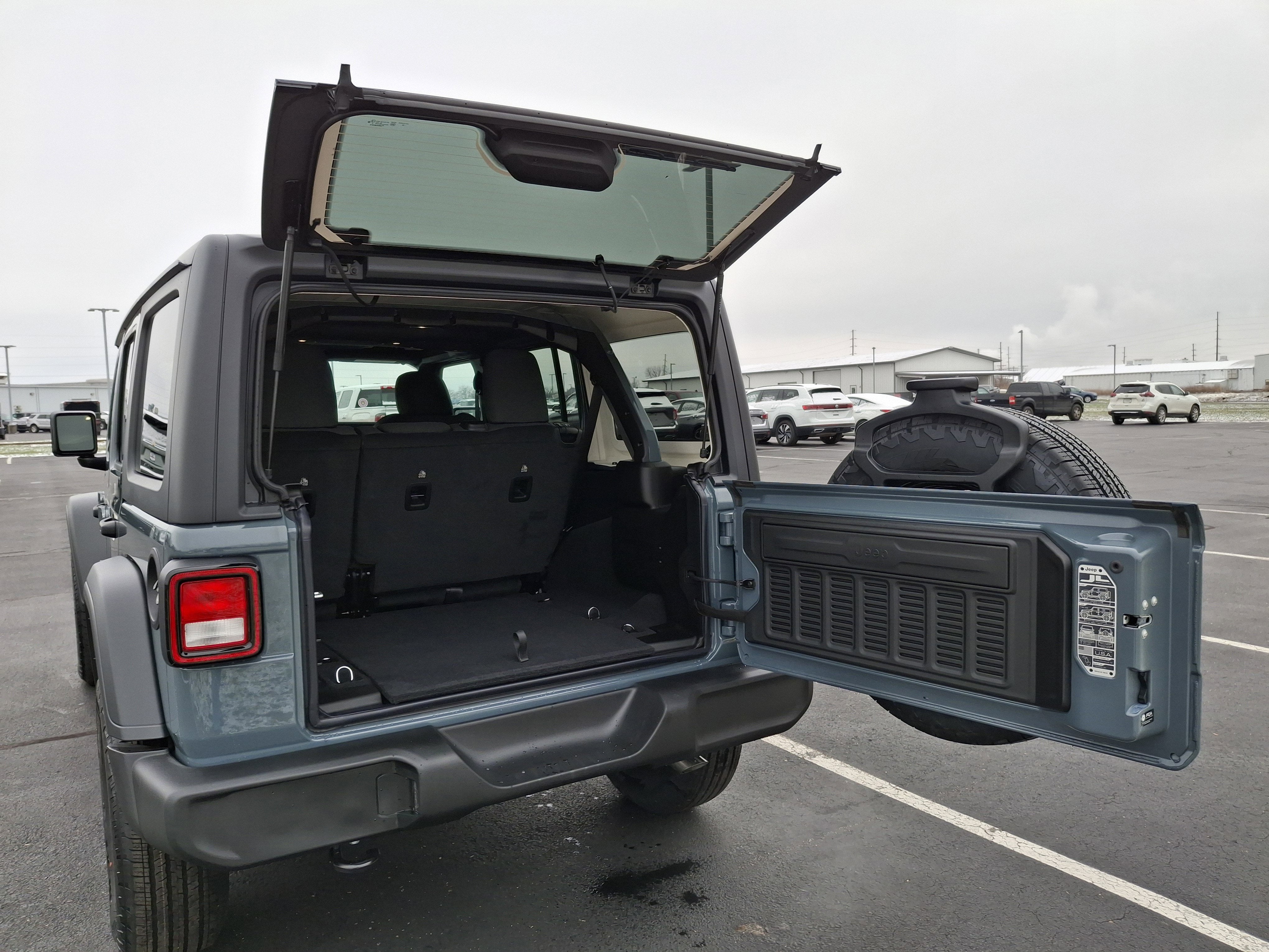 2026 Jeep 4 Dr Wrangler Sport