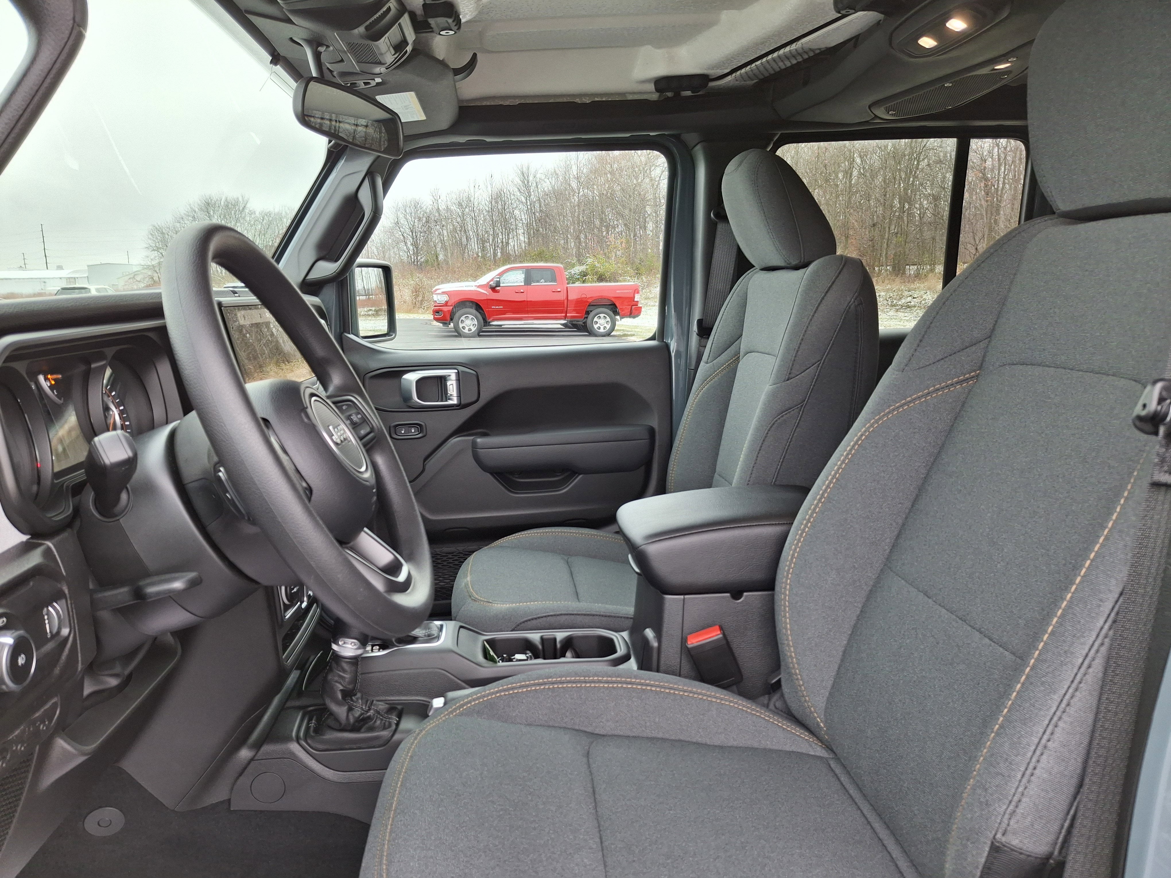 2026 Jeep 4 Dr Wrangler Sport