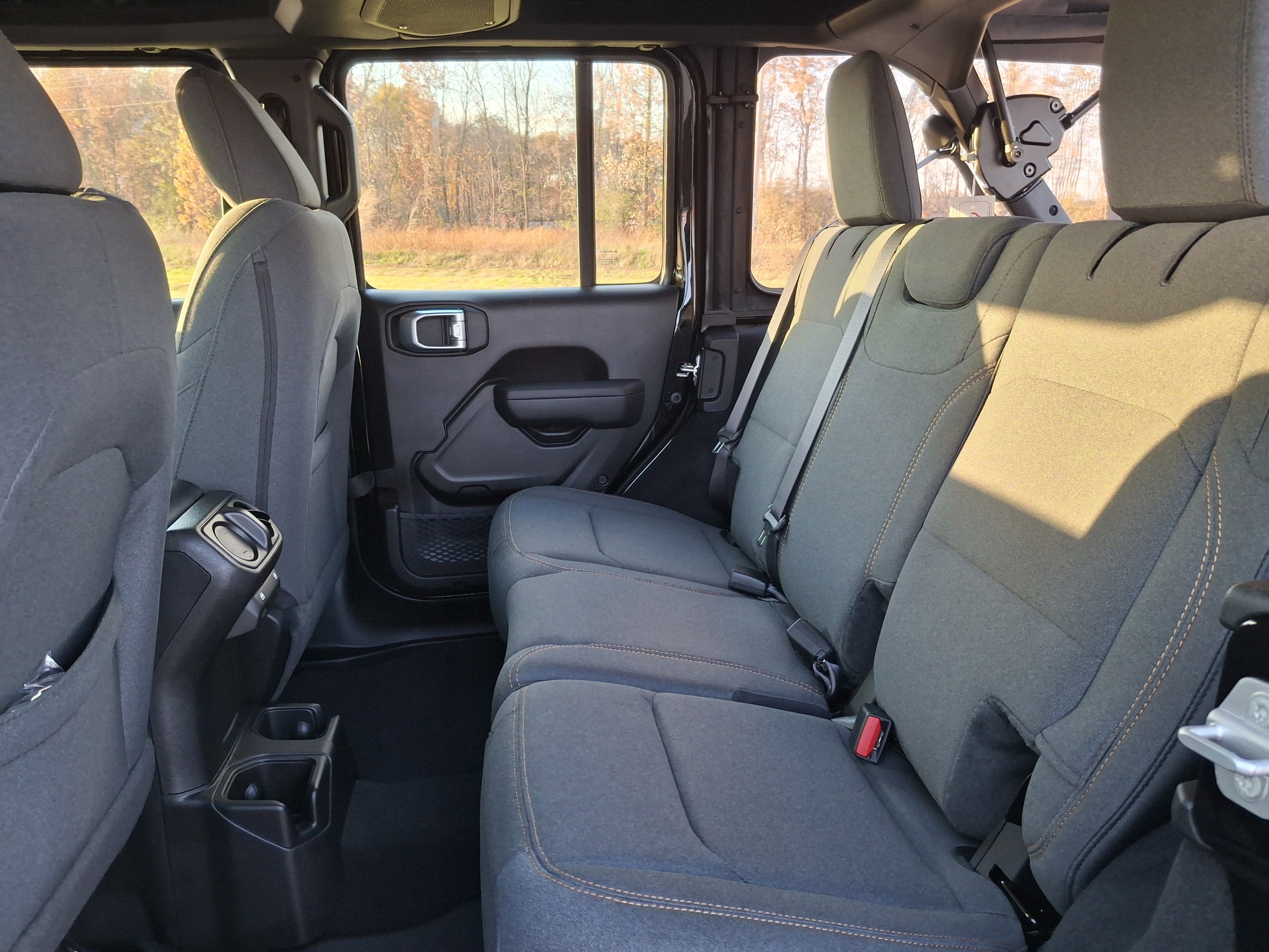 2026 Jeep 4 Dr Wrangler Sport