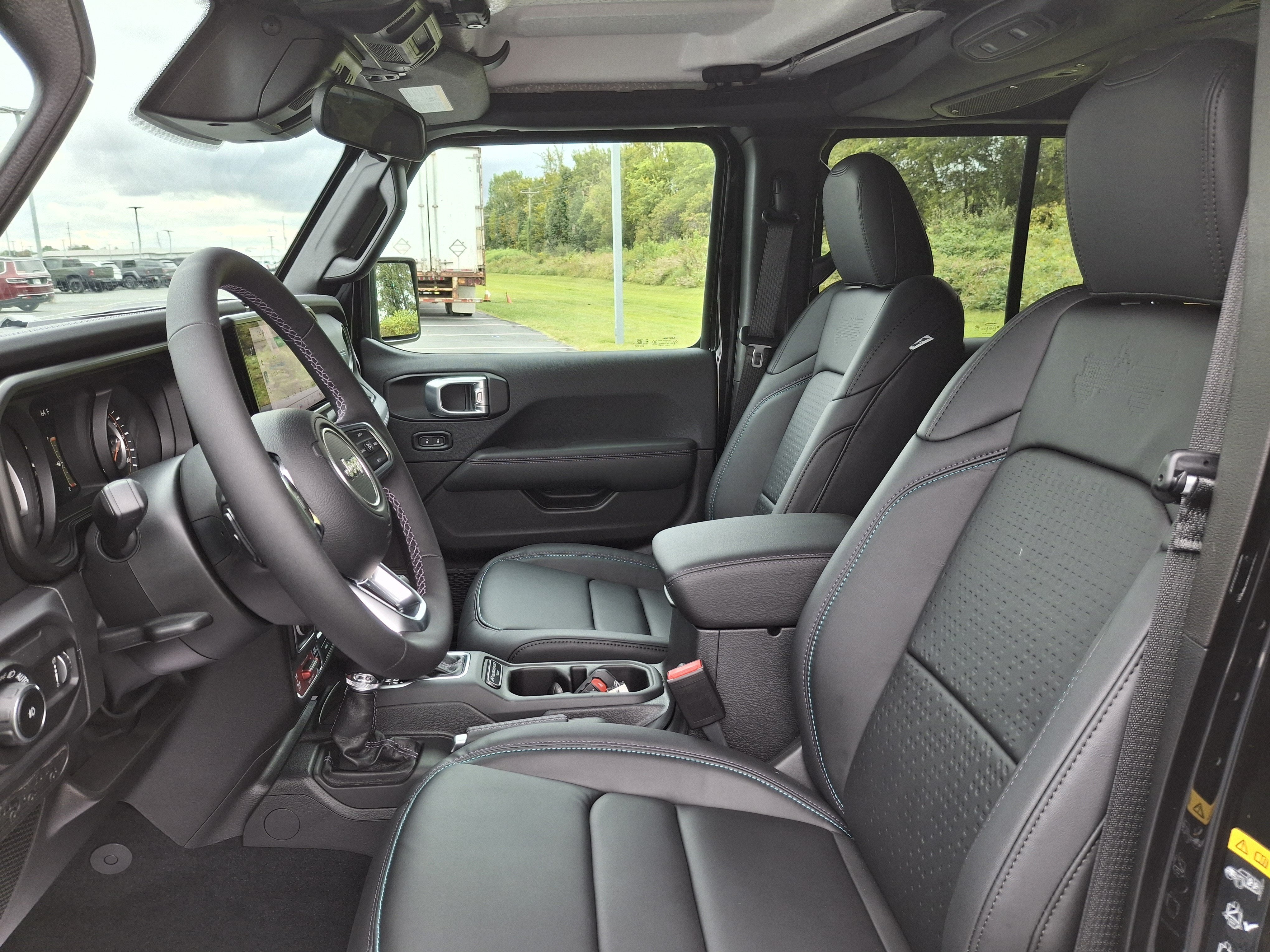 2027 Jeep 4 Dr Wrangler Rewind