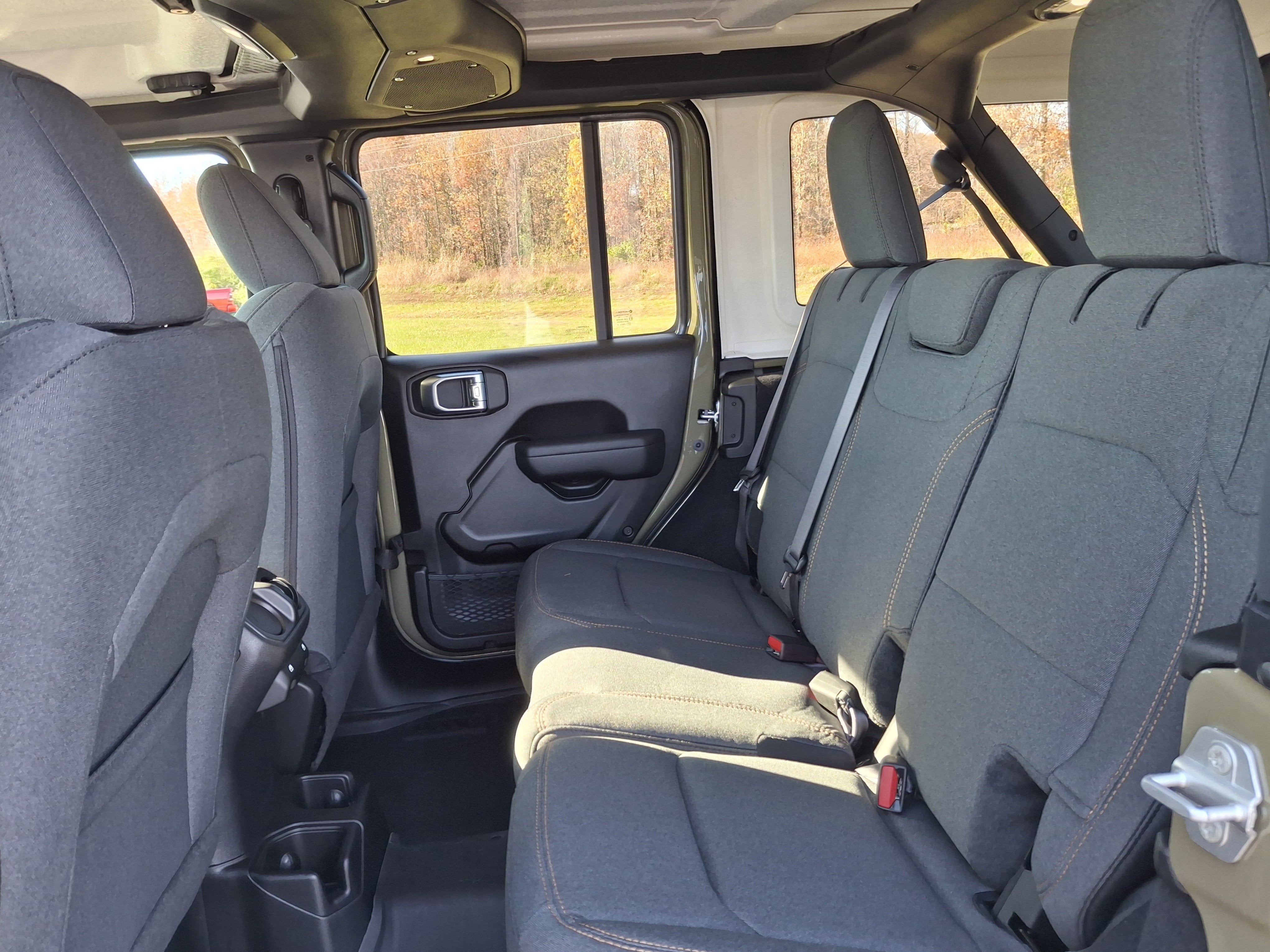 2026 Jeep 4 Dr Wrangler Sport