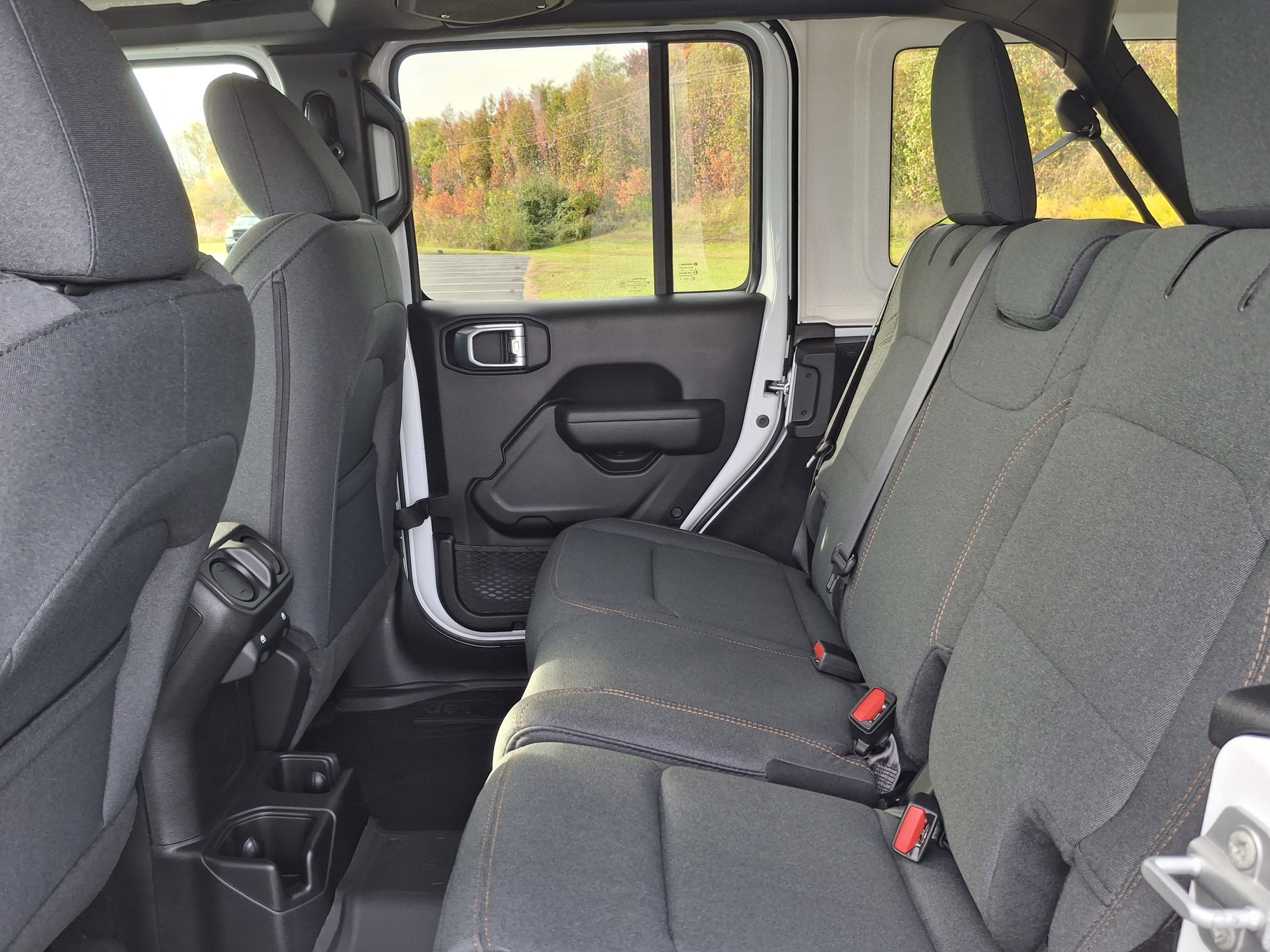 2026 Jeep 4 Dr Wrangler Sport S