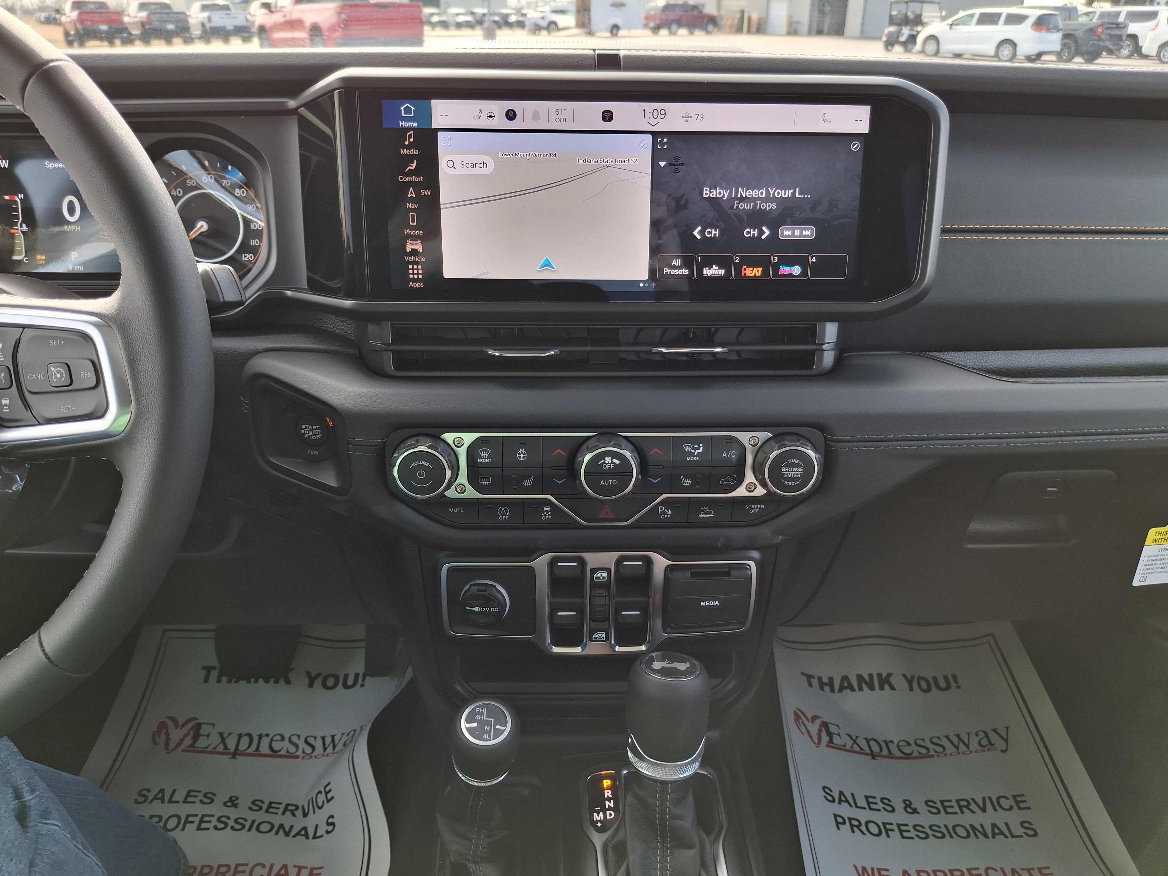 2026 Jeep 4 Dr Wrangler Sahara