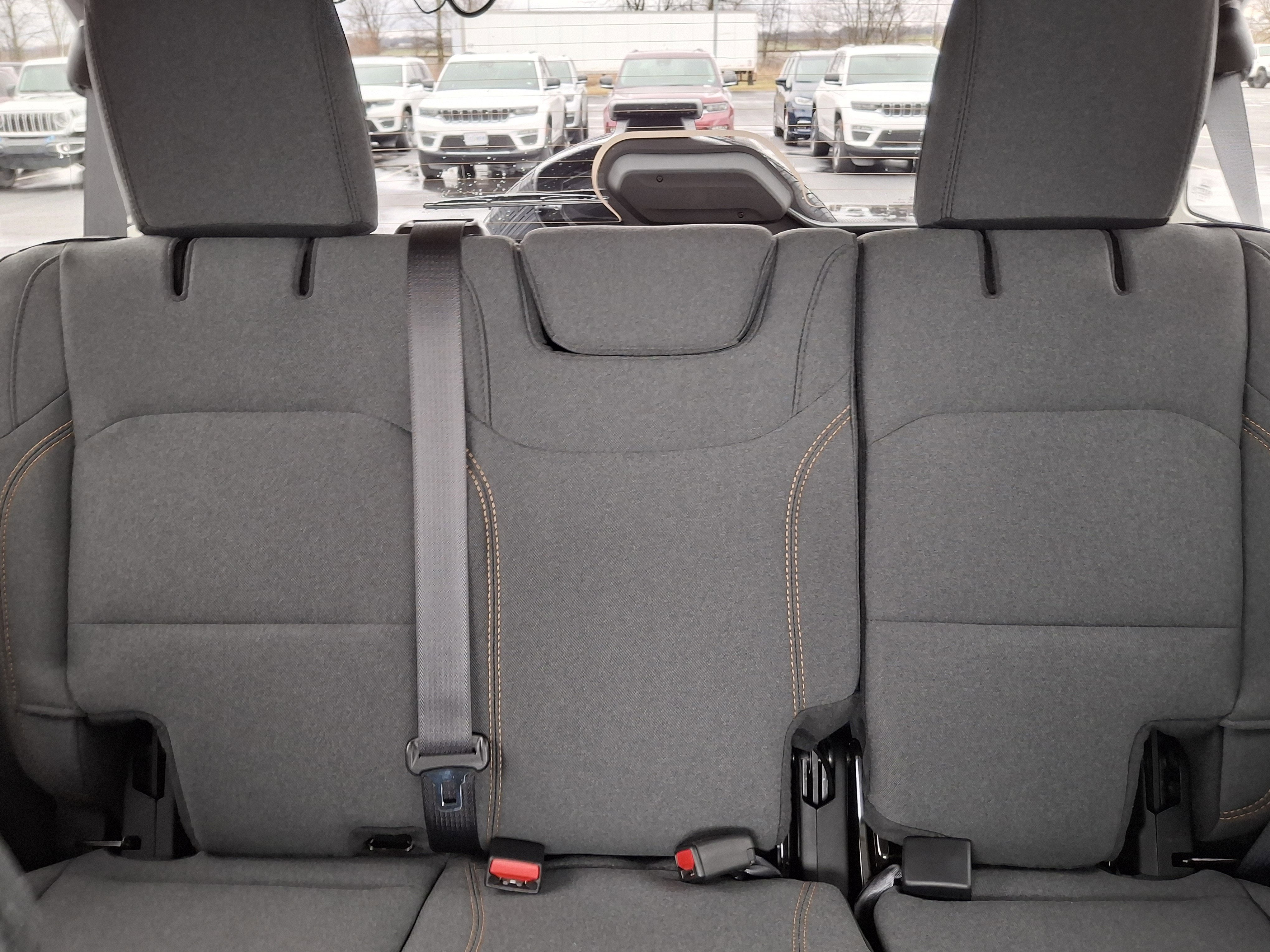 2026 Jeep 4 Dr Wrangler Sahara