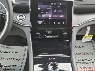 2026 Jeep Grand Cherokee Laredo