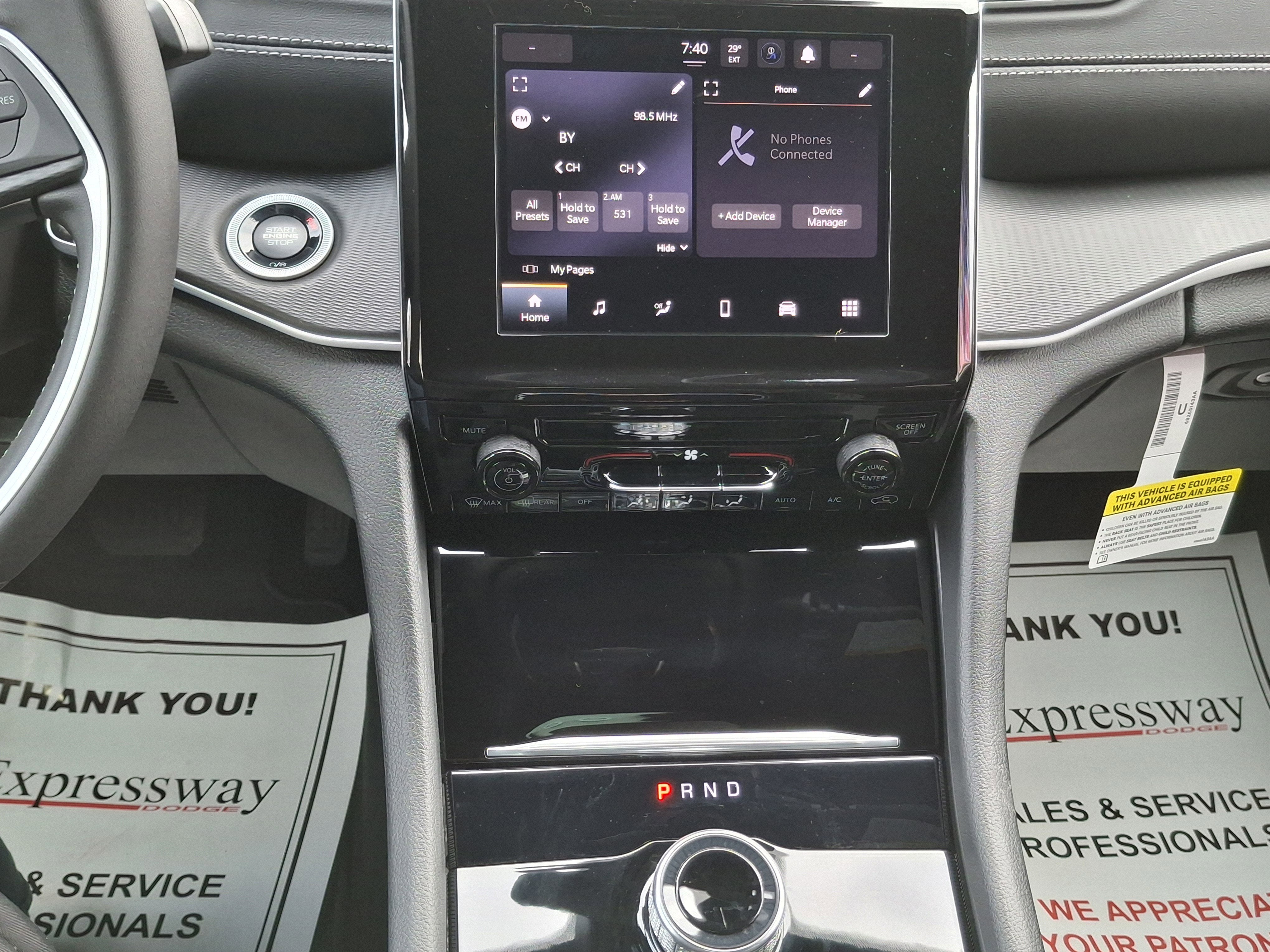 2026 Jeep Grand Cherokee Laredo