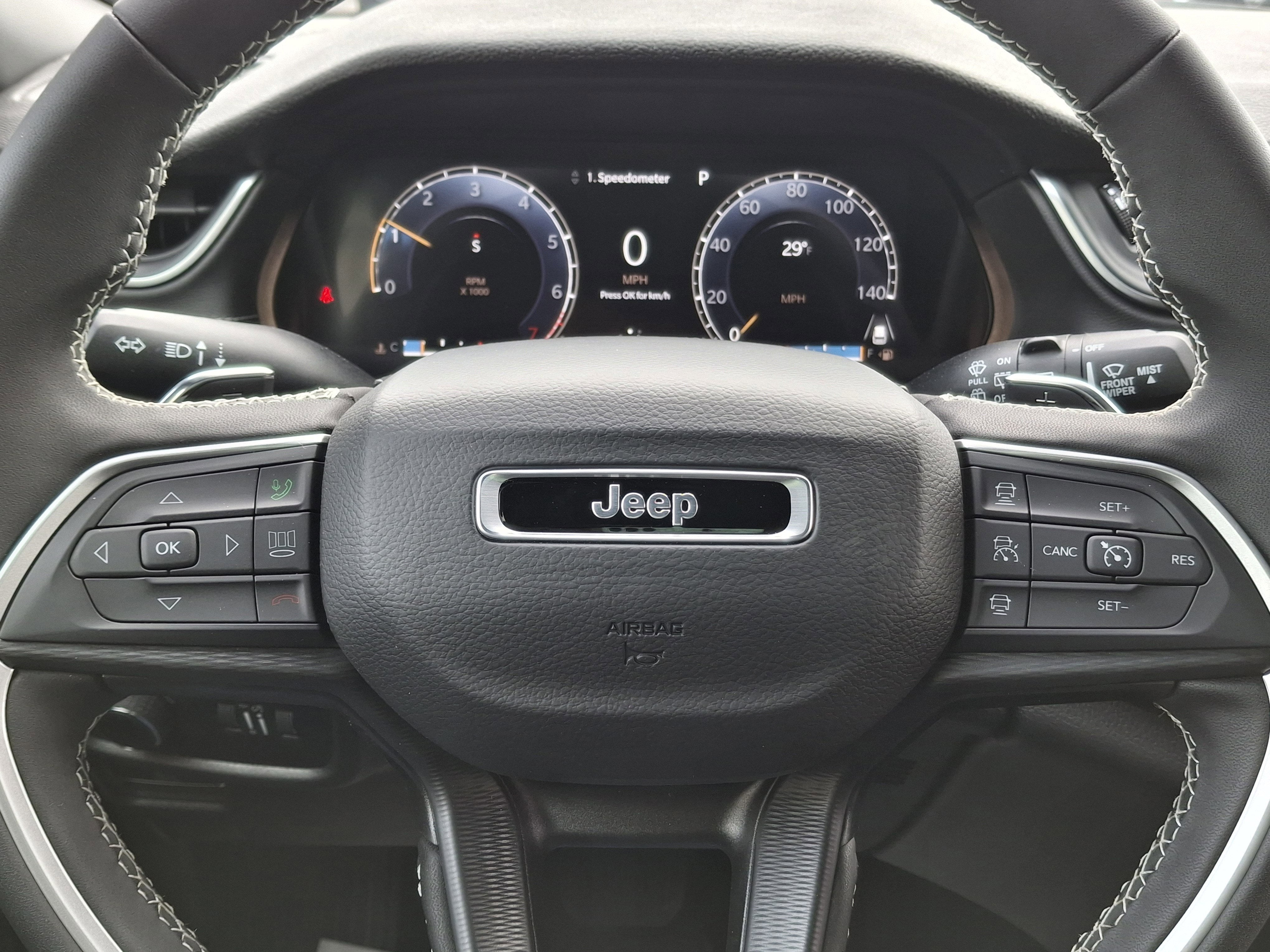 2026 Jeep Grand Cherokee Laredo