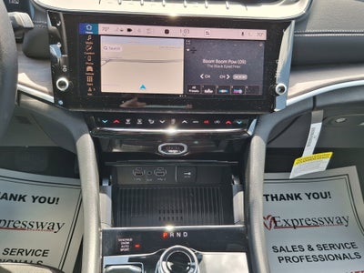 2026 Jeep Grand Cherokee Laredo Altitude