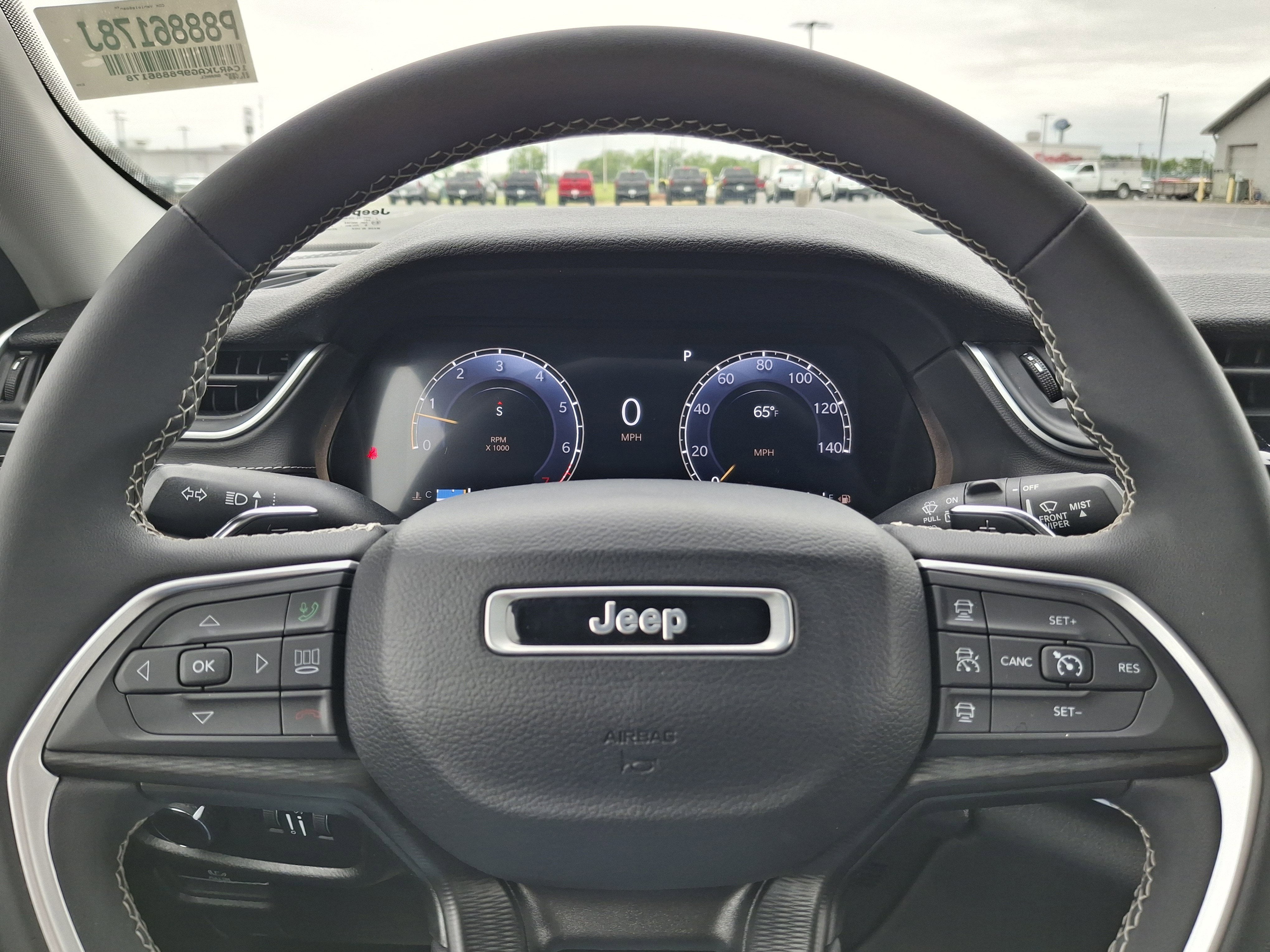 2023 Jeep Grand Cherokee L Laredo