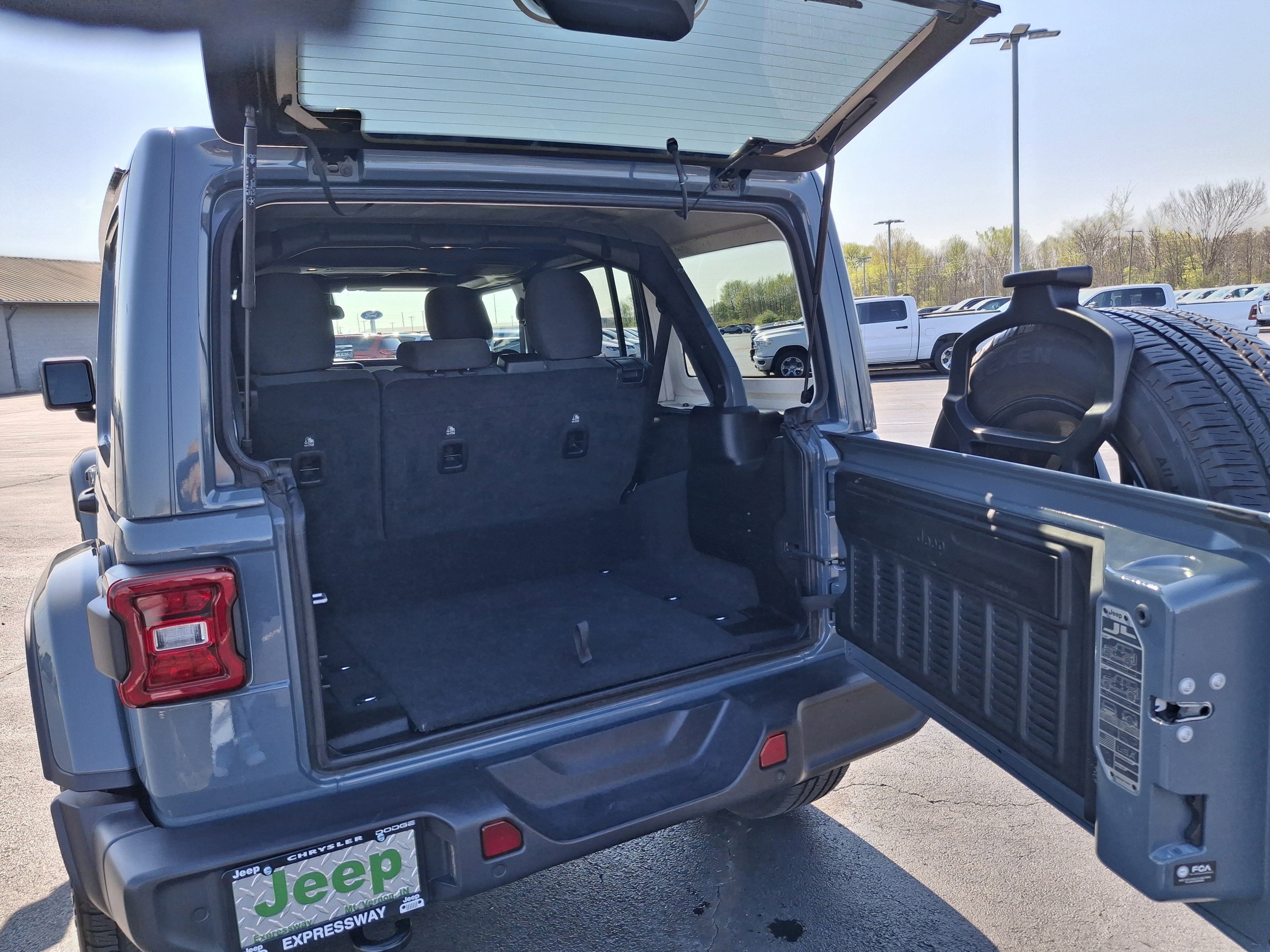 2025 Jeep Wrangler 4xe Sahara
