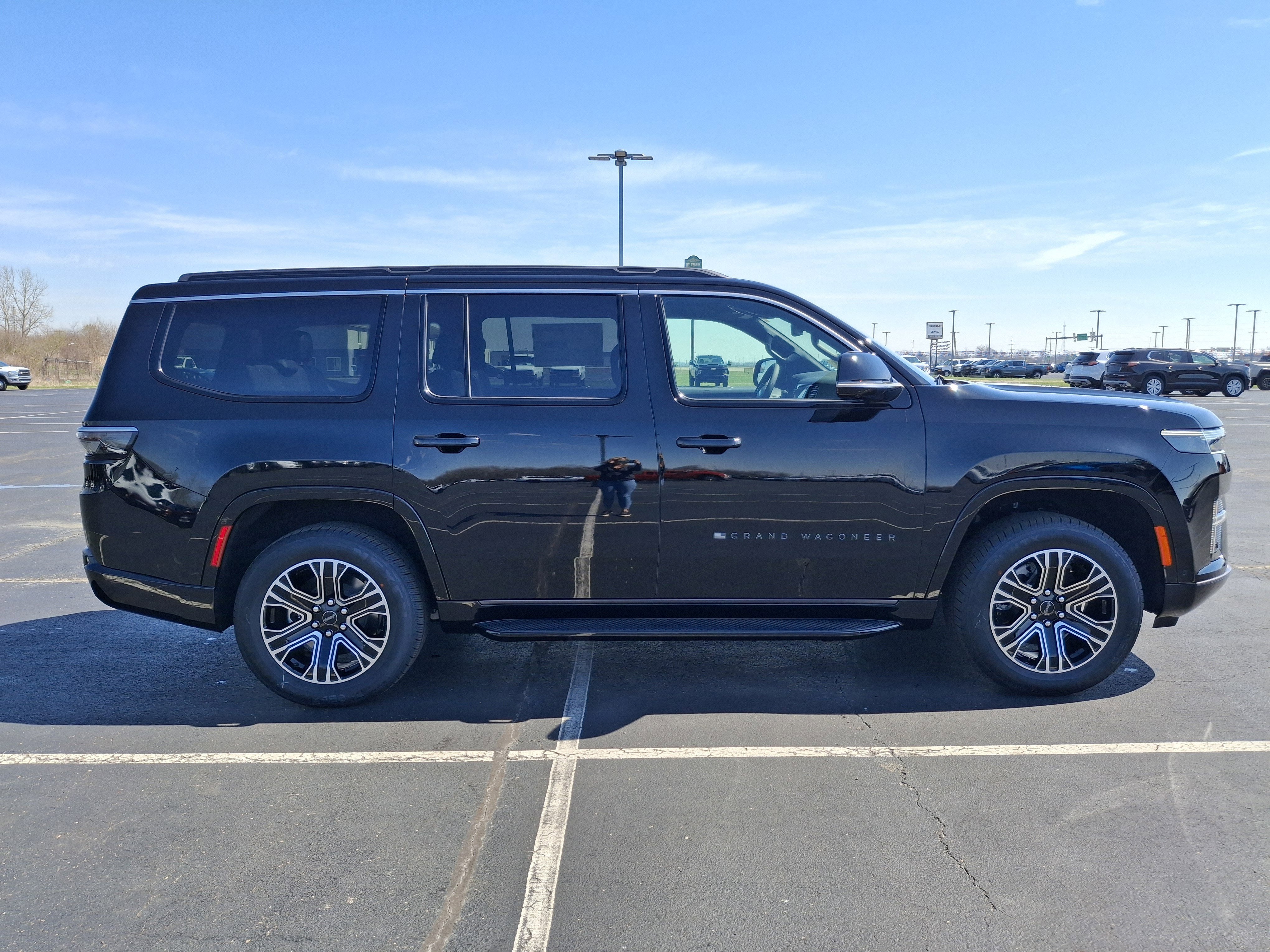 2026 Jeep Grand Wagoneer Base