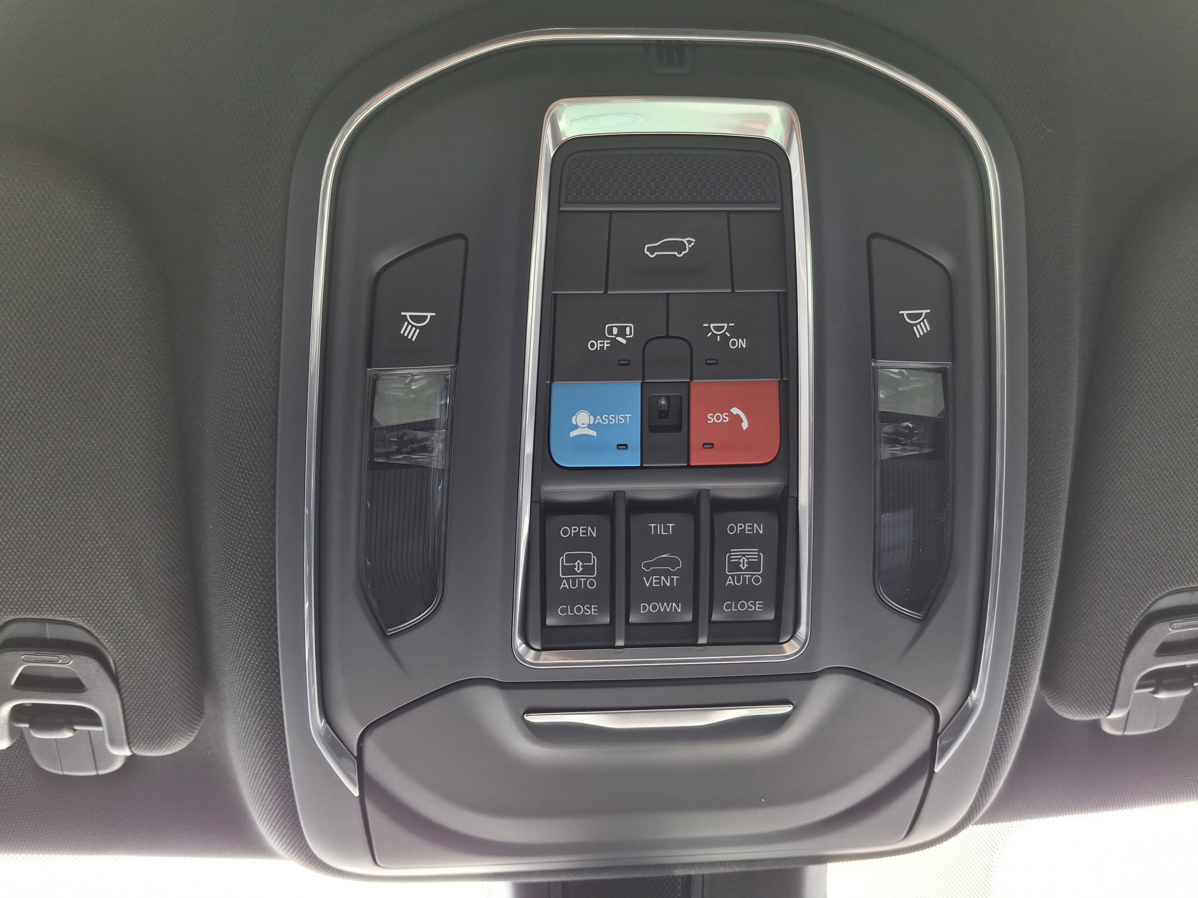 2026 Jeep Grand Wagoneer Base