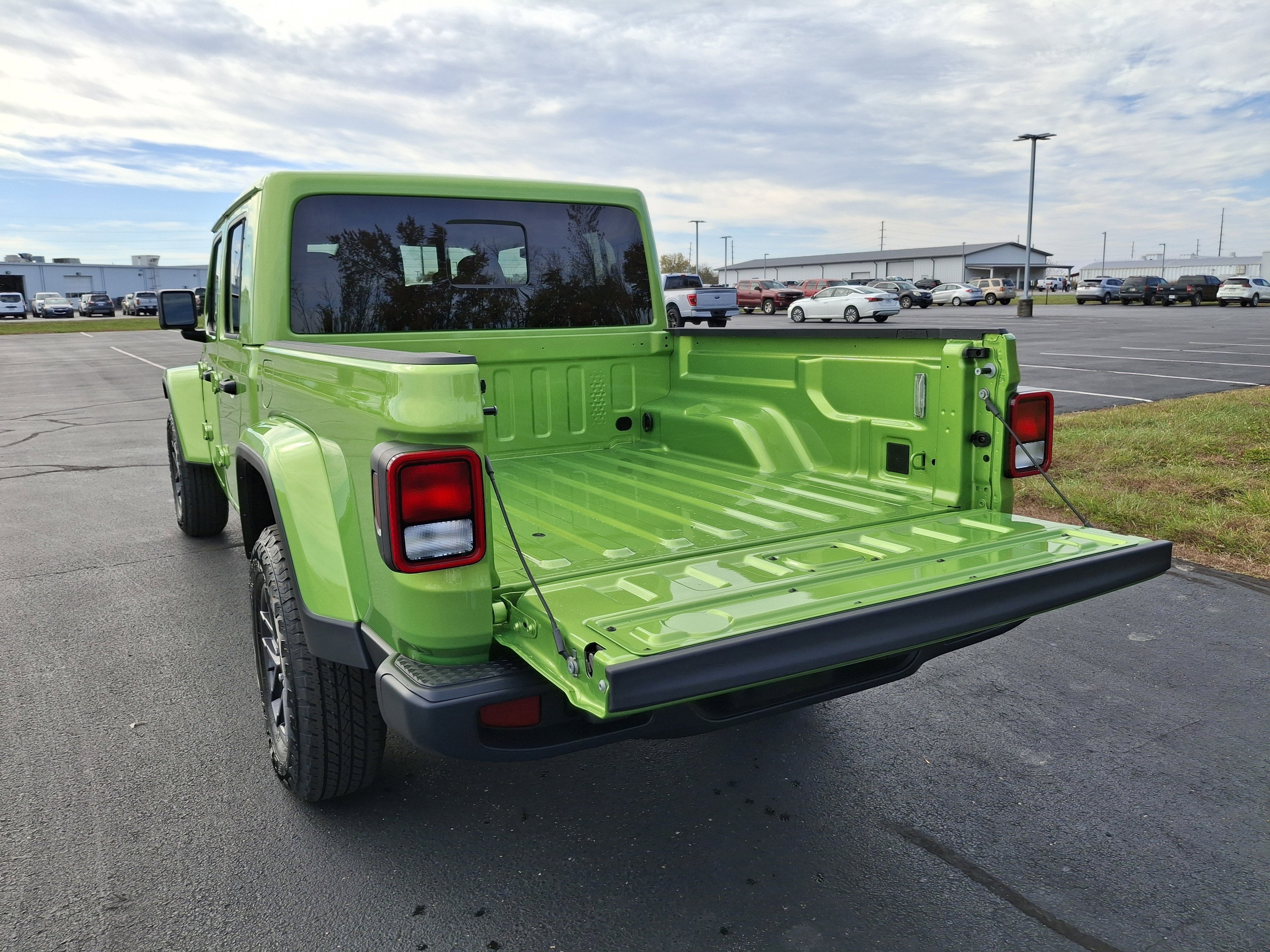2026 Jeep Gladiator Sport S