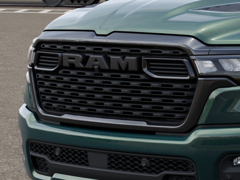 2026 RAM 1500 Express 4x4 Crew Cab 5'7 Box