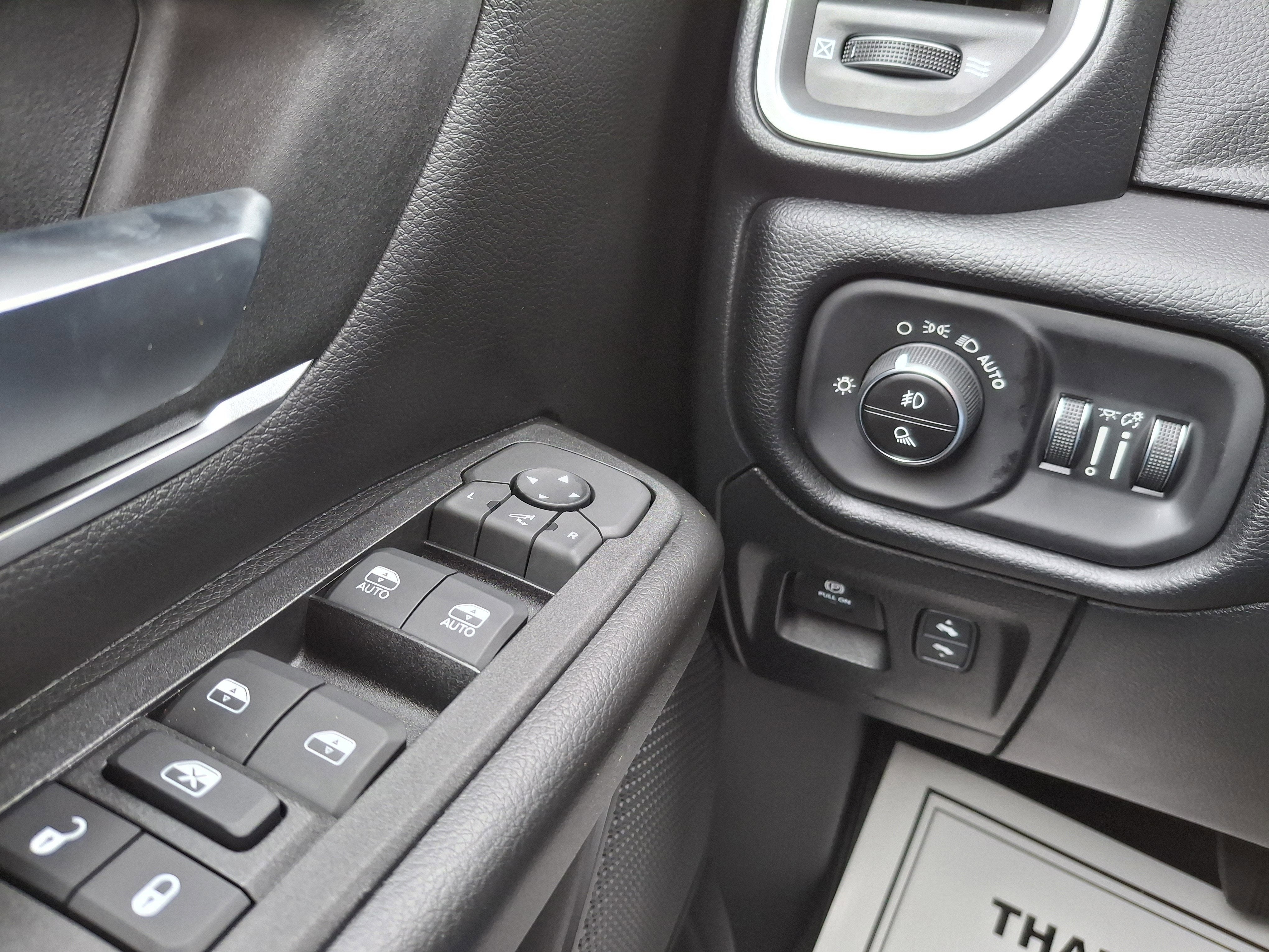 2026 RAM 1500 Big Horn 4x4 Crew Cab 5'7 Box