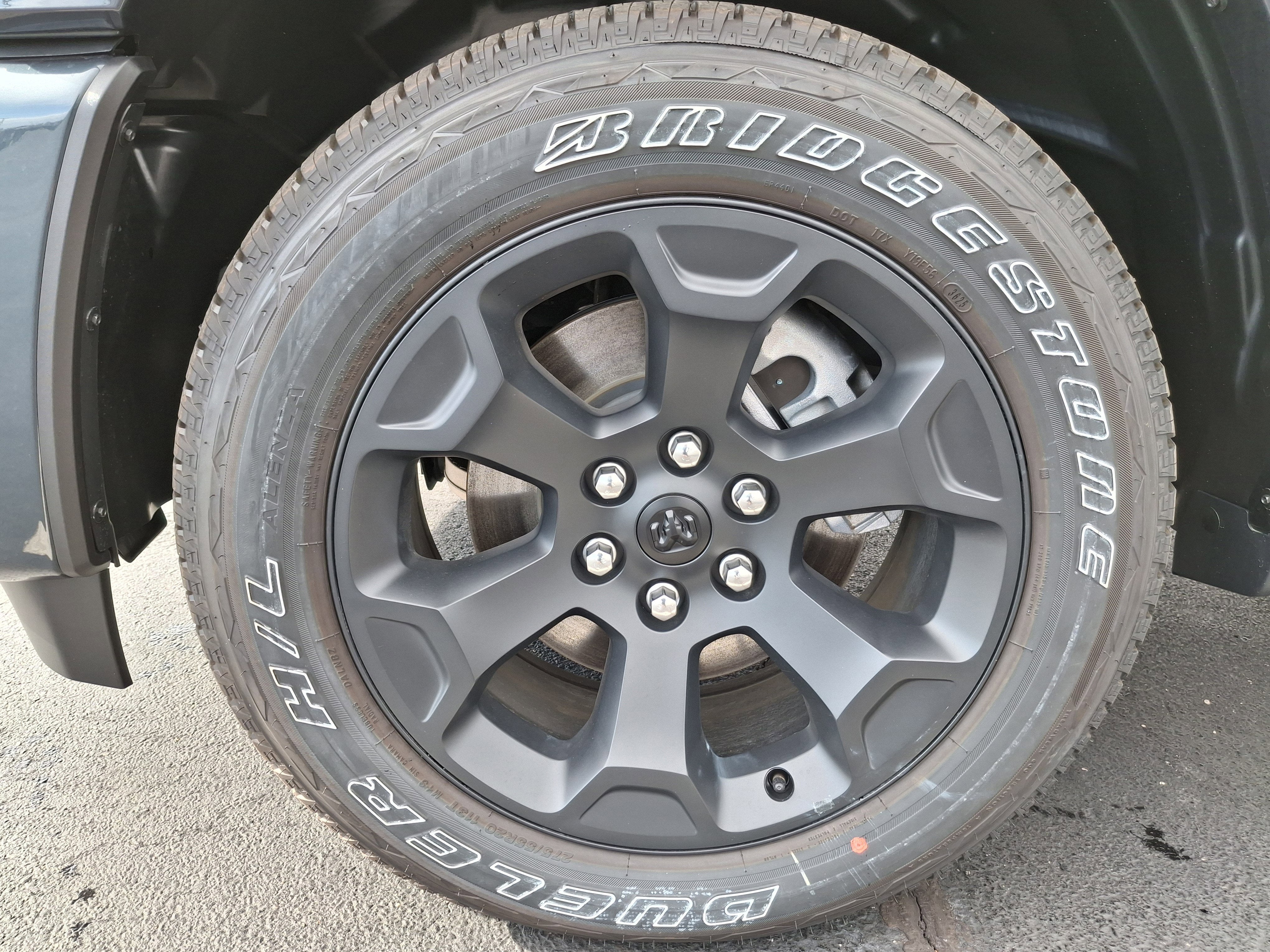 2026 RAM 1500 Big Horn 4x4 Crew Cab 5'7 Box