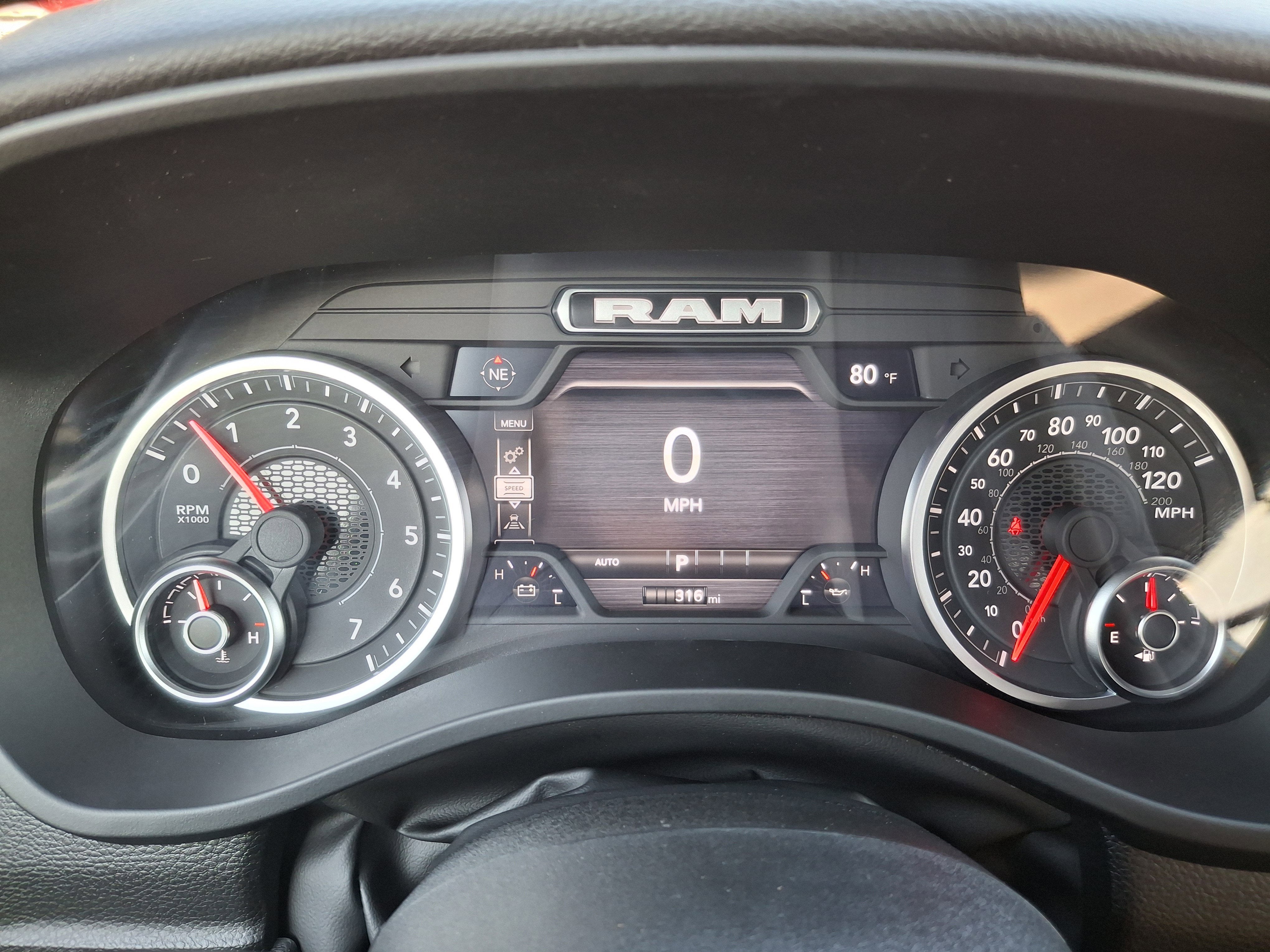 2026 RAM 1500 Big Horn 4x4 Crew Cab 5'7 Box