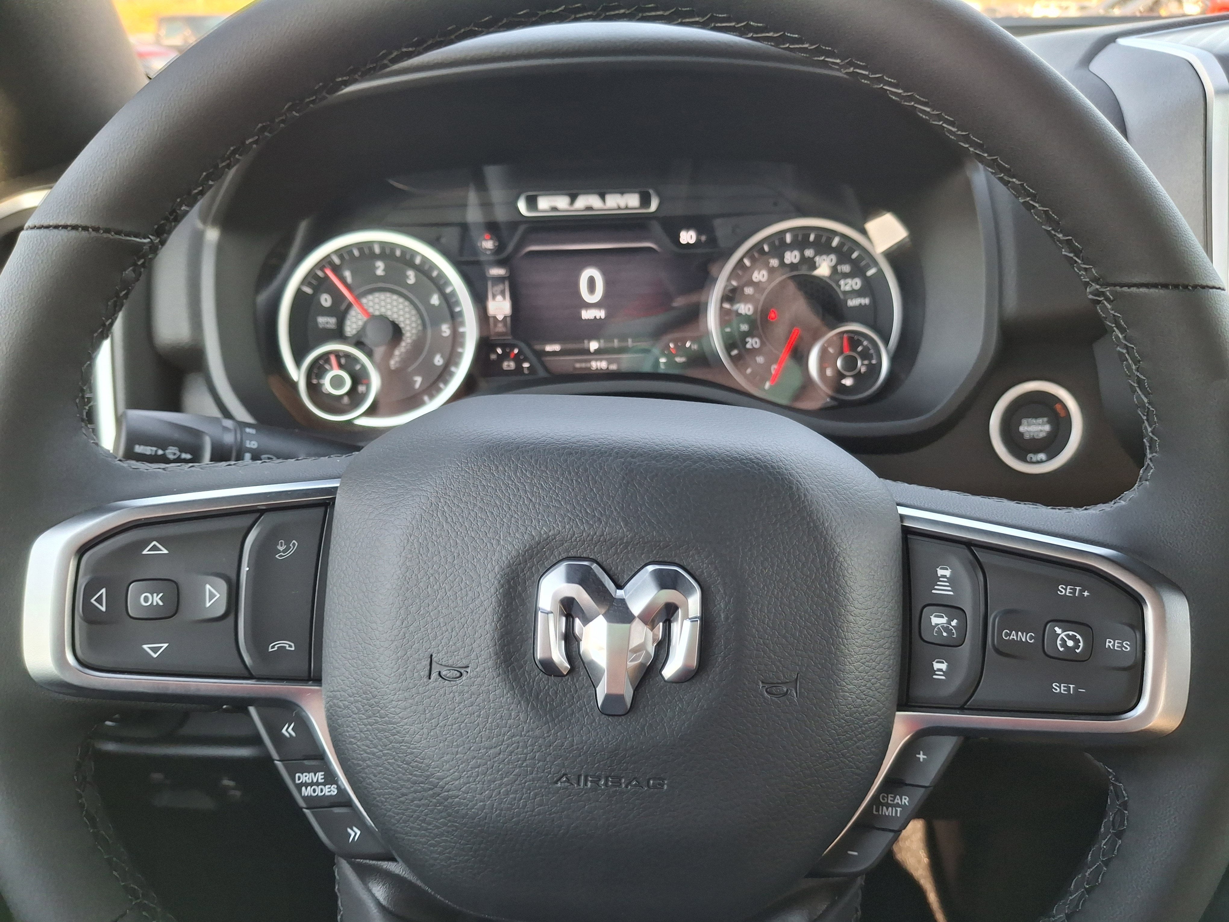 2026 RAM 1500 Big Horn 4x4 Crew Cab 5'7 Box