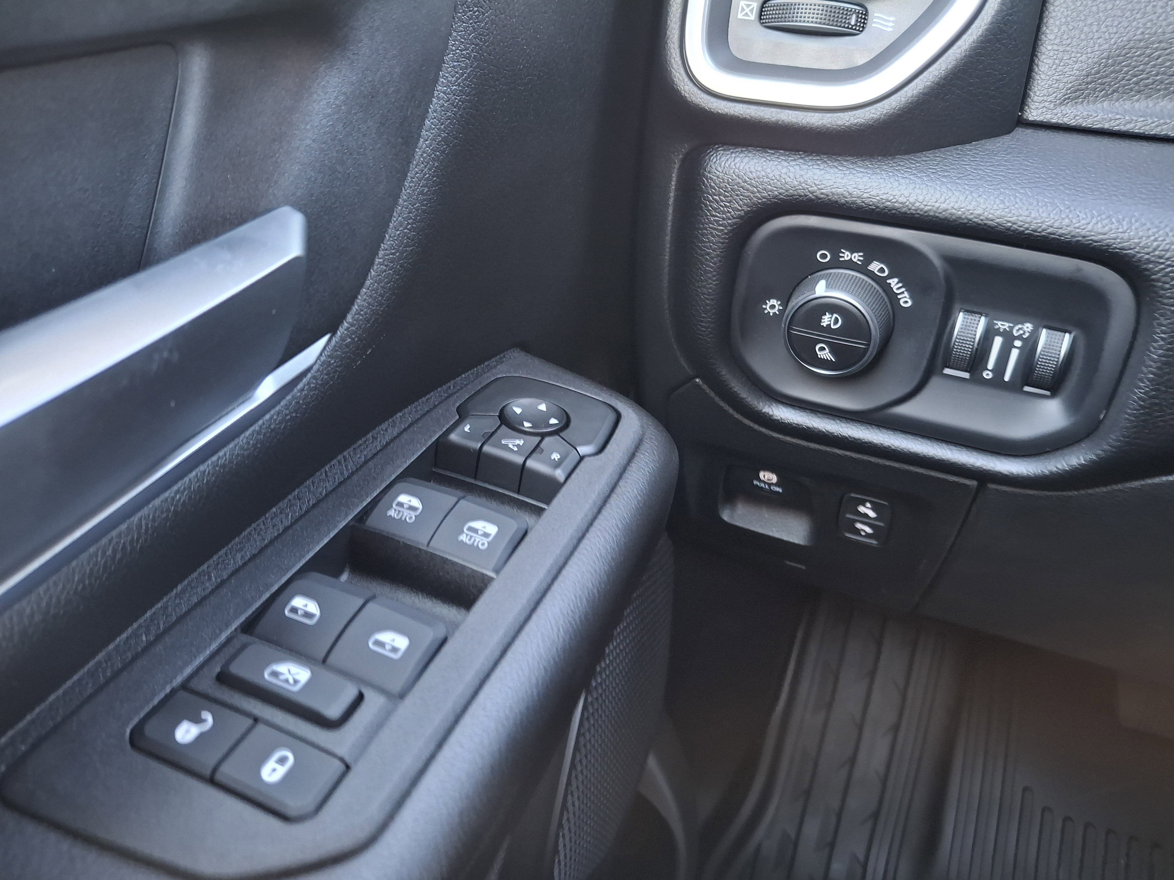 2026 RAM 1500 Big Horn 4x4 Crew Cab 5'7 Box