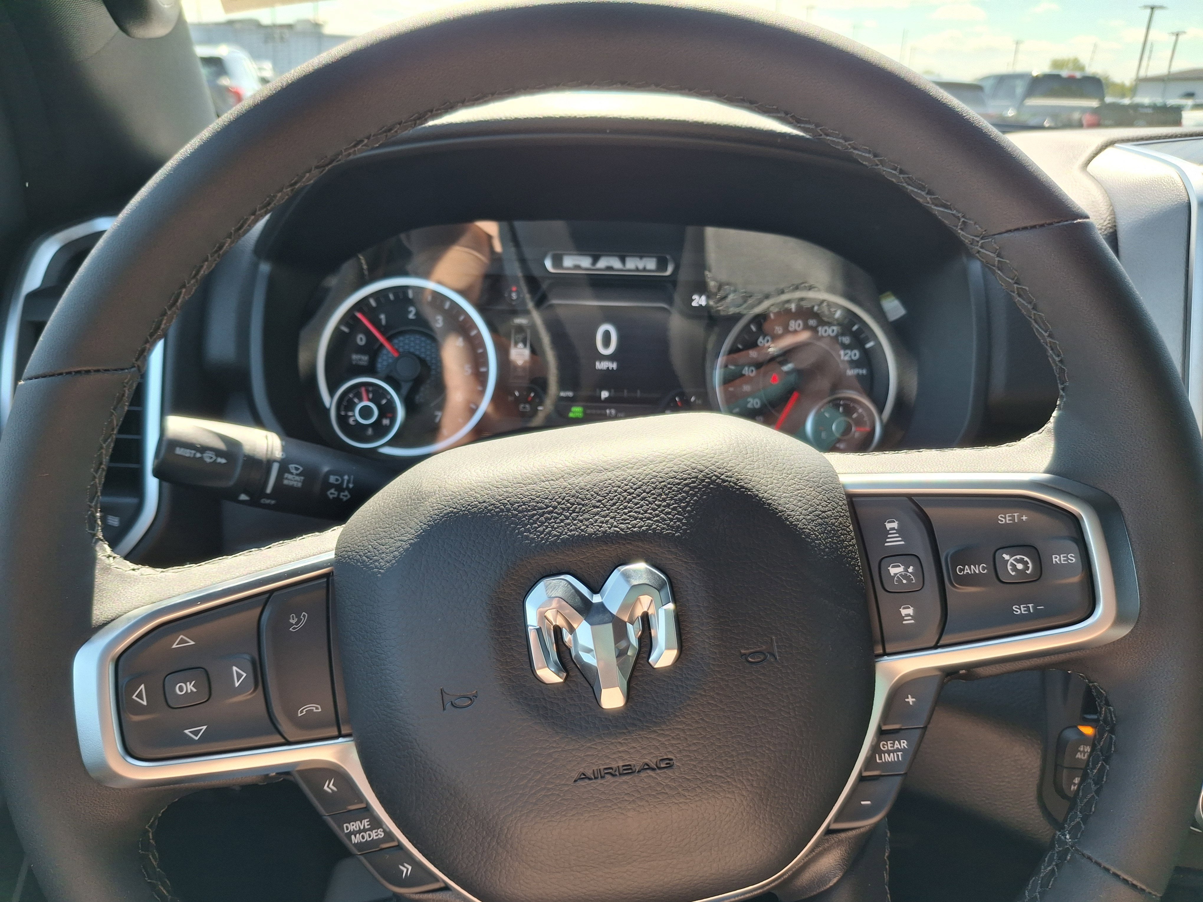 2026 RAM 1500 Big Horn 4x4 Crew Cab 5'7 Box