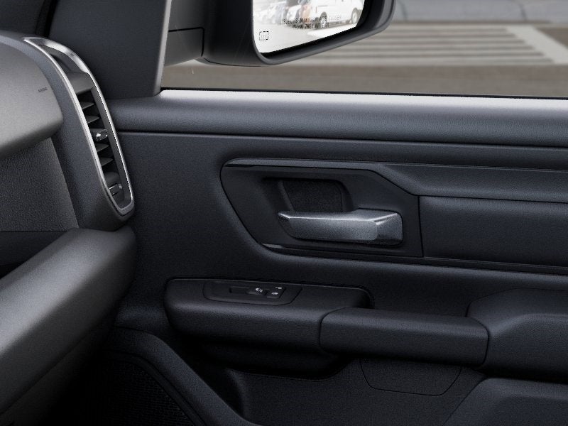 2026 RAM 1500 Express 4x4 Crew Cab 5'7 Box