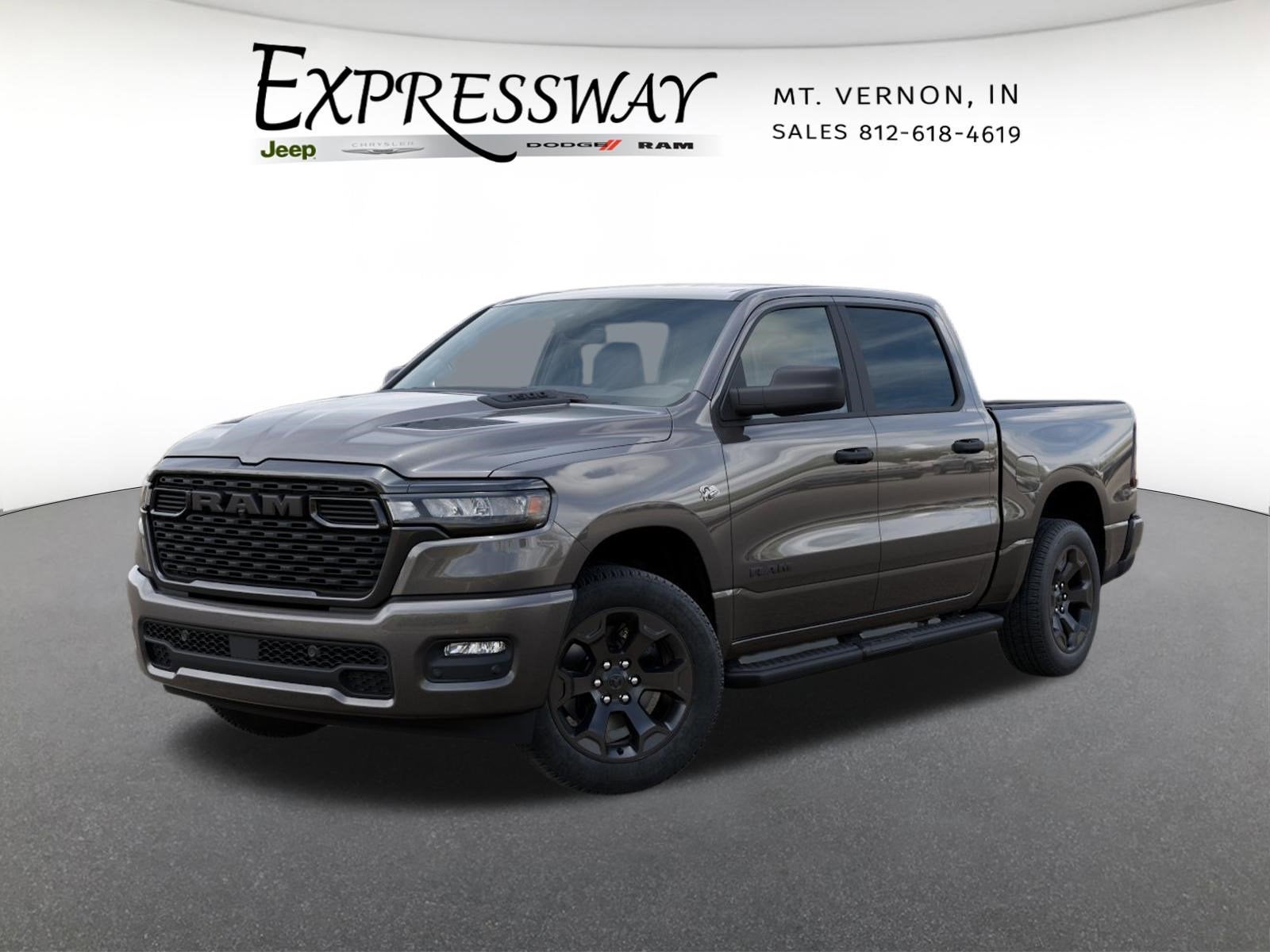 2026 RAM 1500 Express 4x4 Crew Cab 5'7 Box